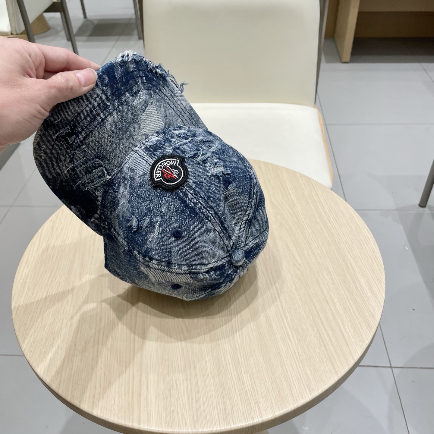  蒙口MONCLER新款棒球帽，时尚炸街单品，风格很OK，网红.时尚博主的最爱！高品质舒适透气，凹造型很