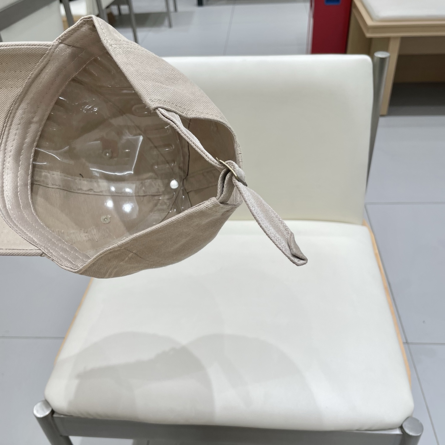  LOEWE罗意威2025 新款棒球帽
经典罗意威标志，男女同款
百搭透气，四季可佩戴