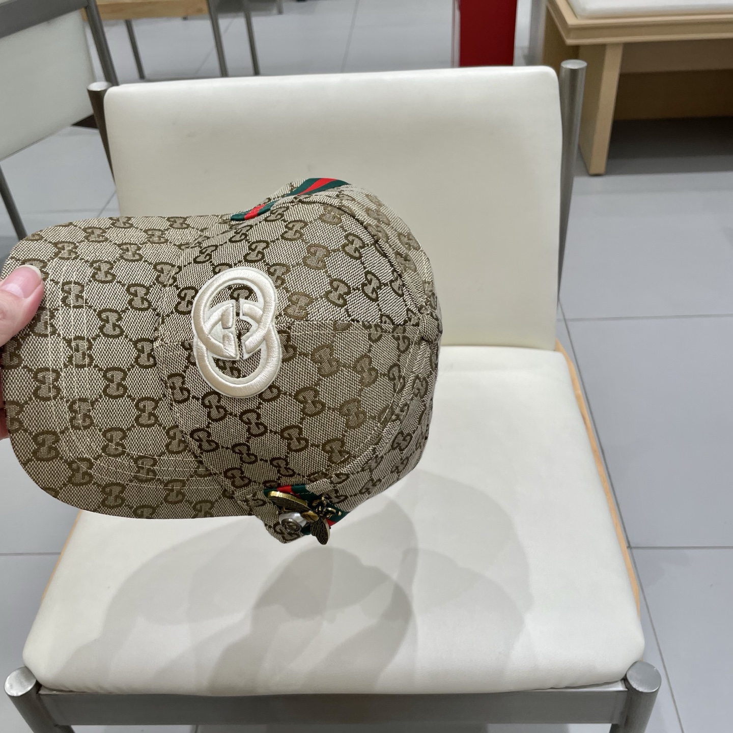  古奇棒球帽♥️GUCCI🧢官网新品，棒球帽，原单品质火爆来袭 。🎩 工艺非常精美 高档大气上档次！低调
