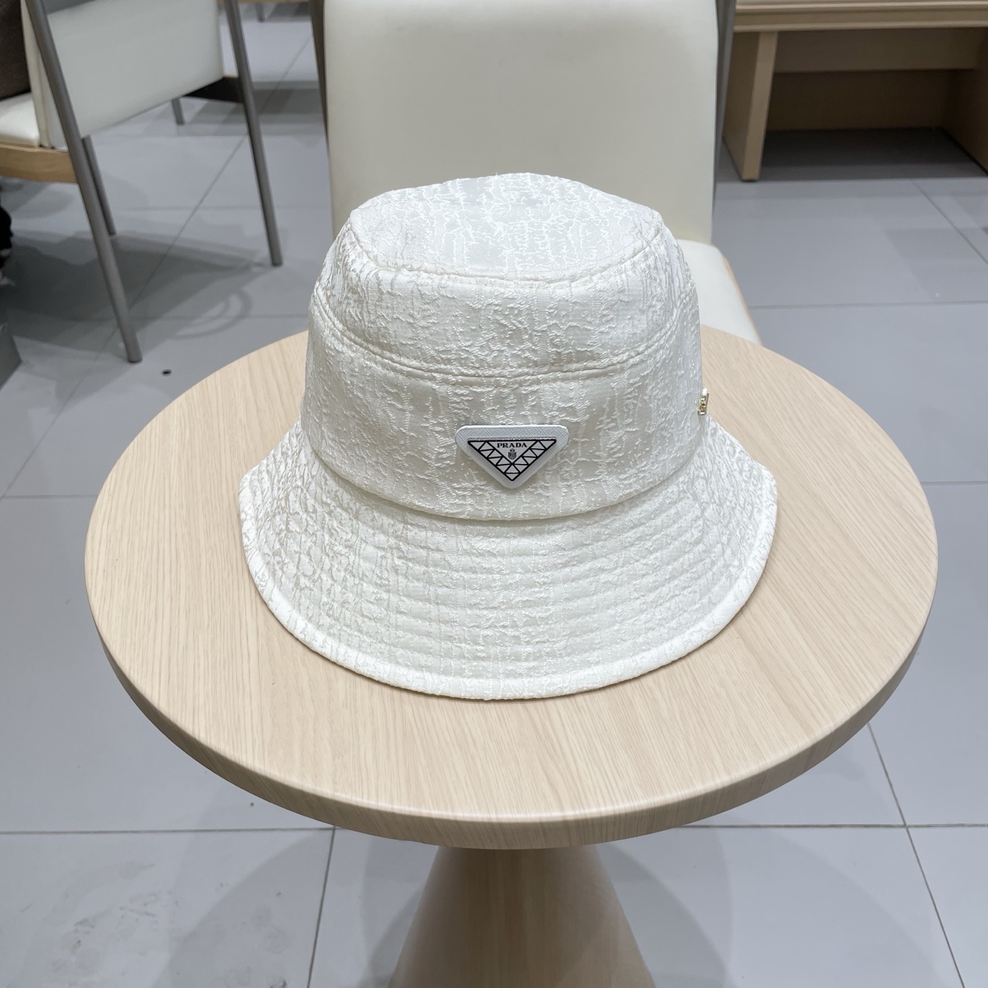 NO:228212,Prada Prada Hat Women's 2025 New Fisherman Hat Sun Protection Korean Style Trendy and Versatile Japanese Literary Basin Hat Straw Hat Fisherman Hat Baseball Hat, Hats, Prada, Prada, espadrilles, Hats19860909prada普拉达帽子女2025新款渔夫帽防晒遮阳韩版潮百搭日系小众文艺盆帽帽子草帽渔夫帽棒球帽,帽子,prada,prada,espadrilles,hats,hat