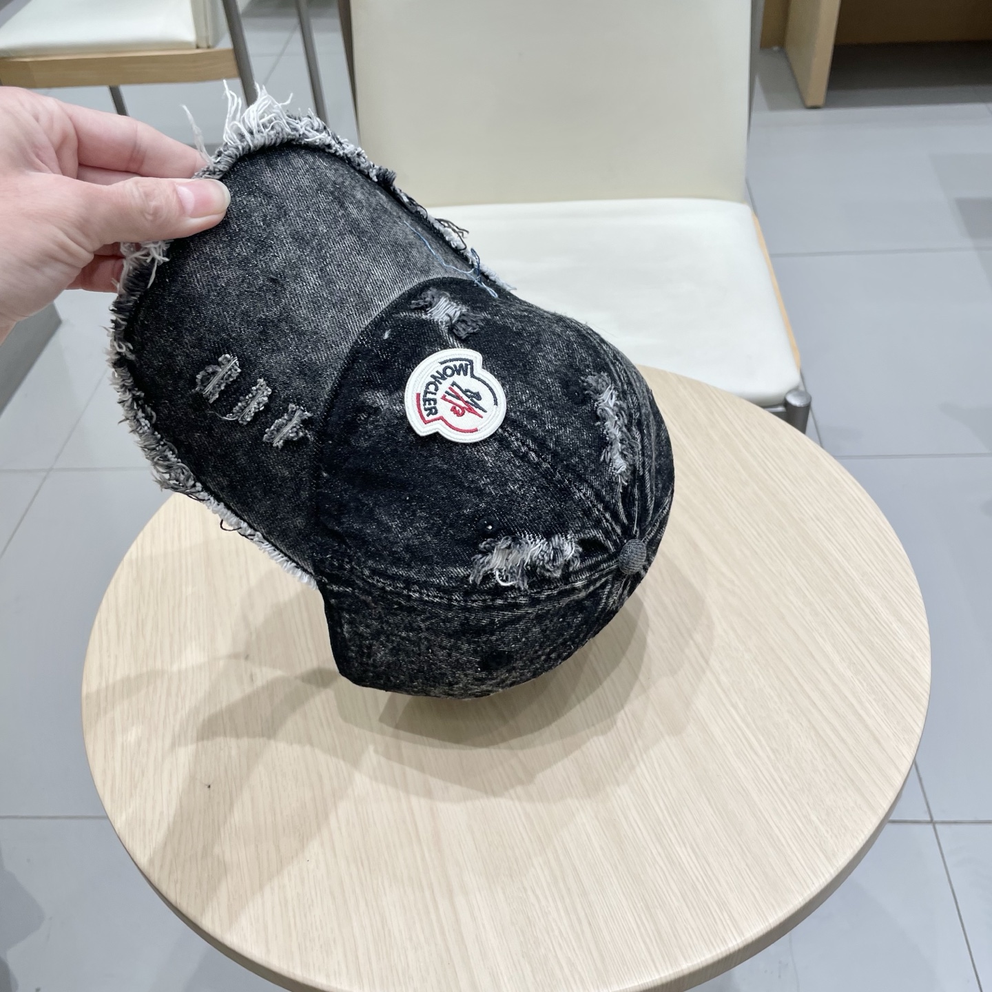    蒙口MONCLER新款棒球帽，时尚炸街单品，风格很OK，网红.时尚博主的最爱！高品质舒适透气，凹造