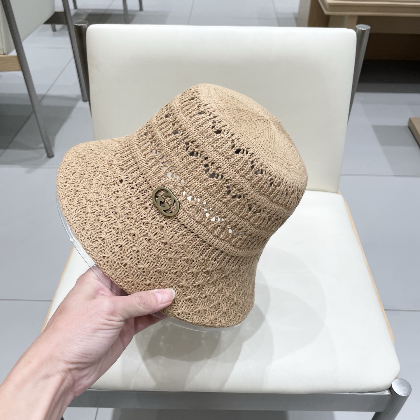  Gucci古奇帽子女春夏新品纯色镂空遮阳渔夫帽简约时尚出游防晒盆帽显脸桶帽