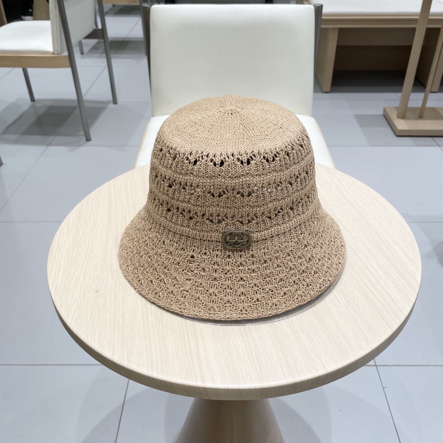  Gucci古奇帽子女春夏新品纯色镂空遮阳渔夫帽简约时尚出游防晒盆帽显脸桶帽