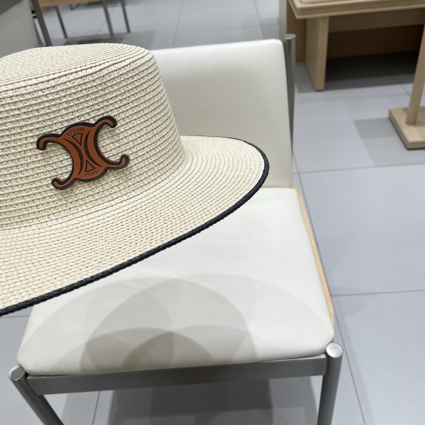  塞琳celien新款草帽，平顶礼帽，头围57cm