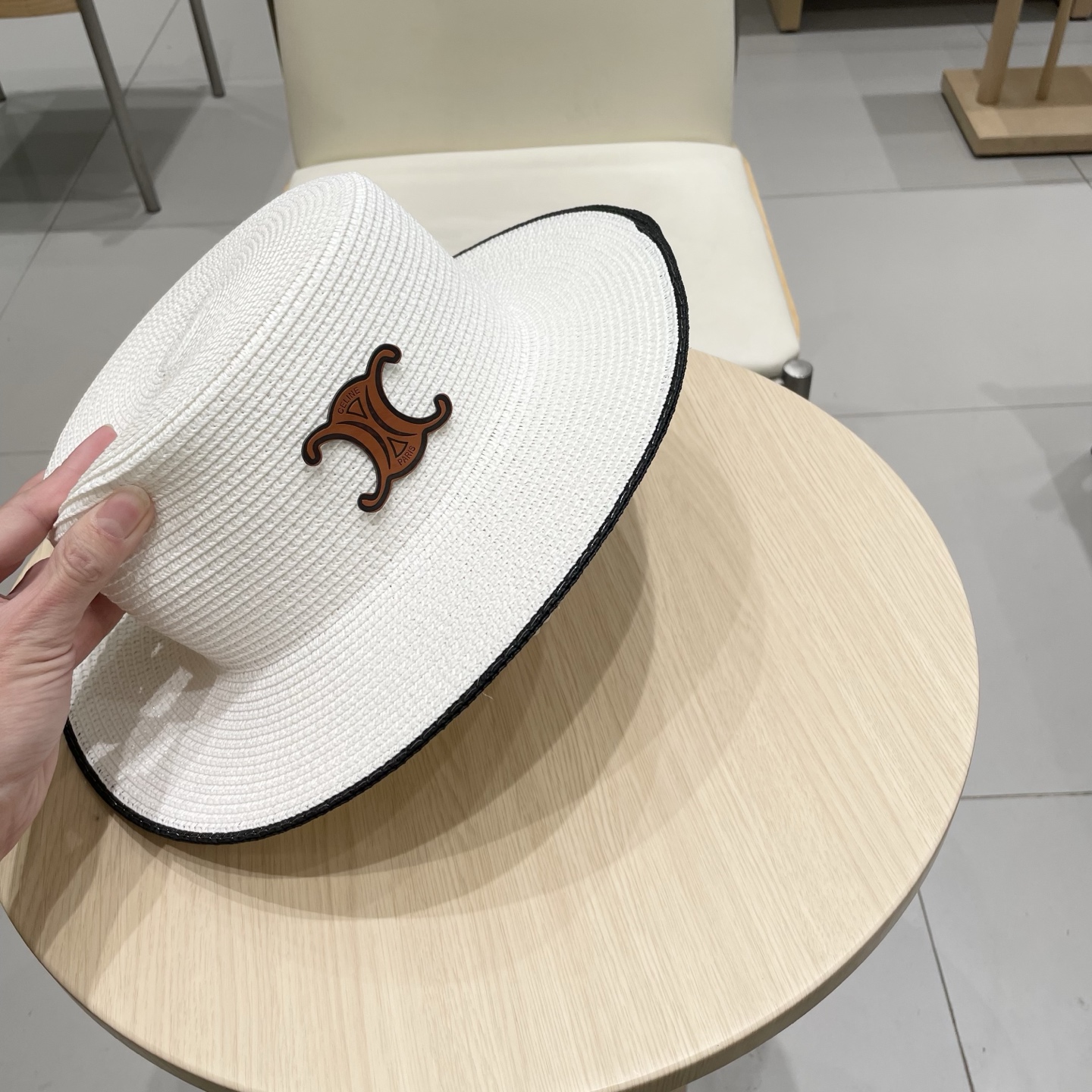  塞琳celien新款草帽，平顶礼帽，头围57cm