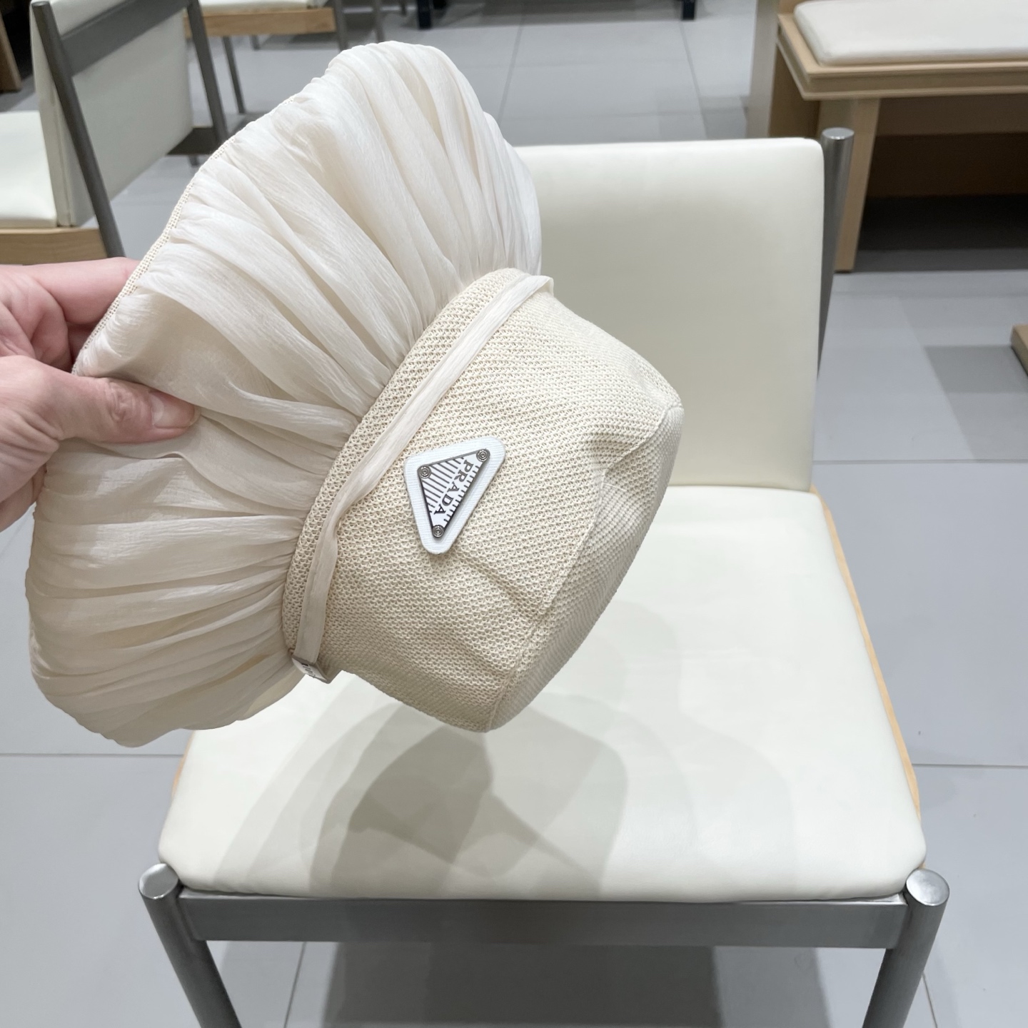  Prada普拉达褶皱拼接半网渔夫帽子女春夏季日系甜美百搭盆帽大檐透气帽