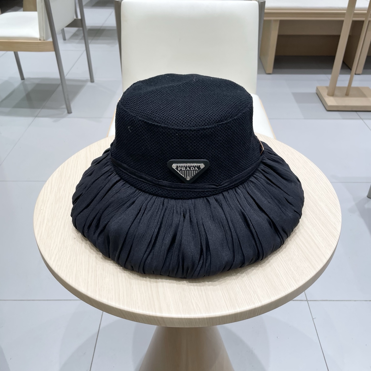  Prada普拉达褶皱拼接半网渔夫帽子女春夏季日系甜美百搭盆帽大檐透气帽