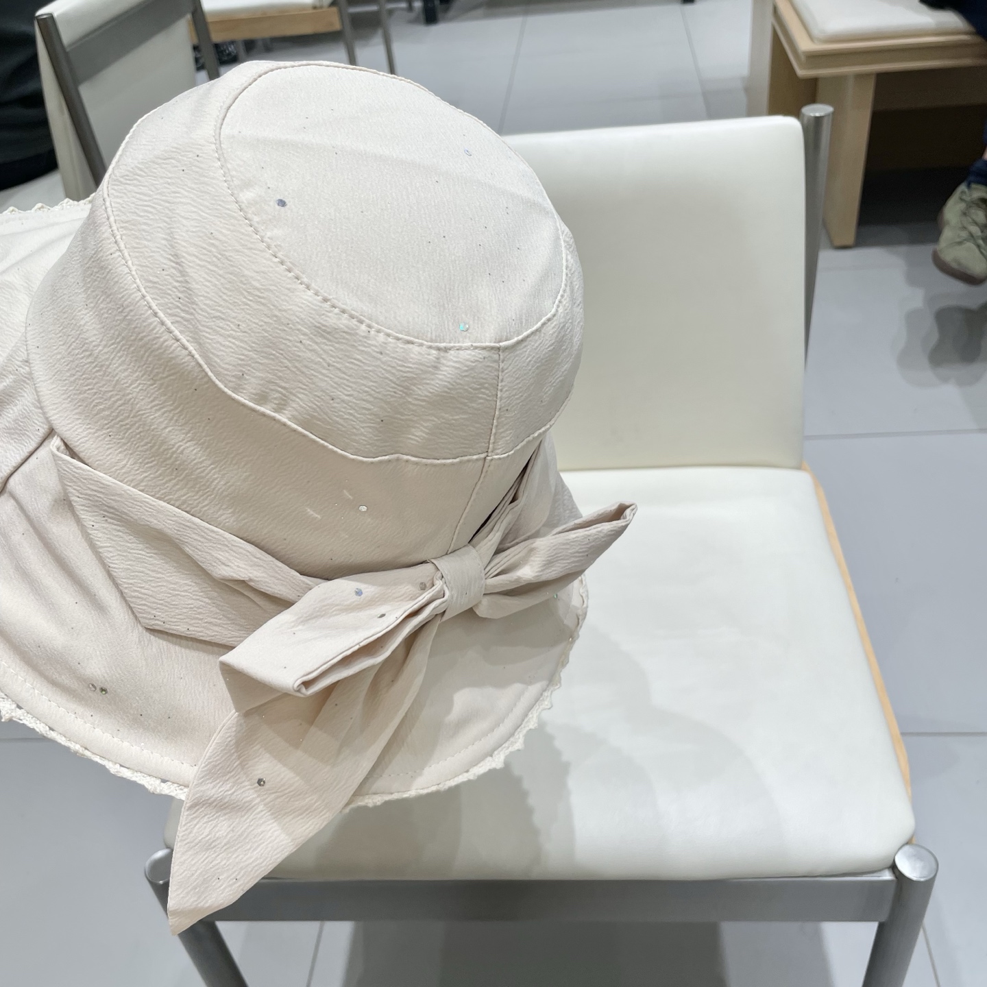  🧢路易威登棒球帽 LouisVuitton😍新款彩胶蝴蝶结防晒渔夫帽旅游度假太阳帽休闲沙滩遮阳帽时尚盆