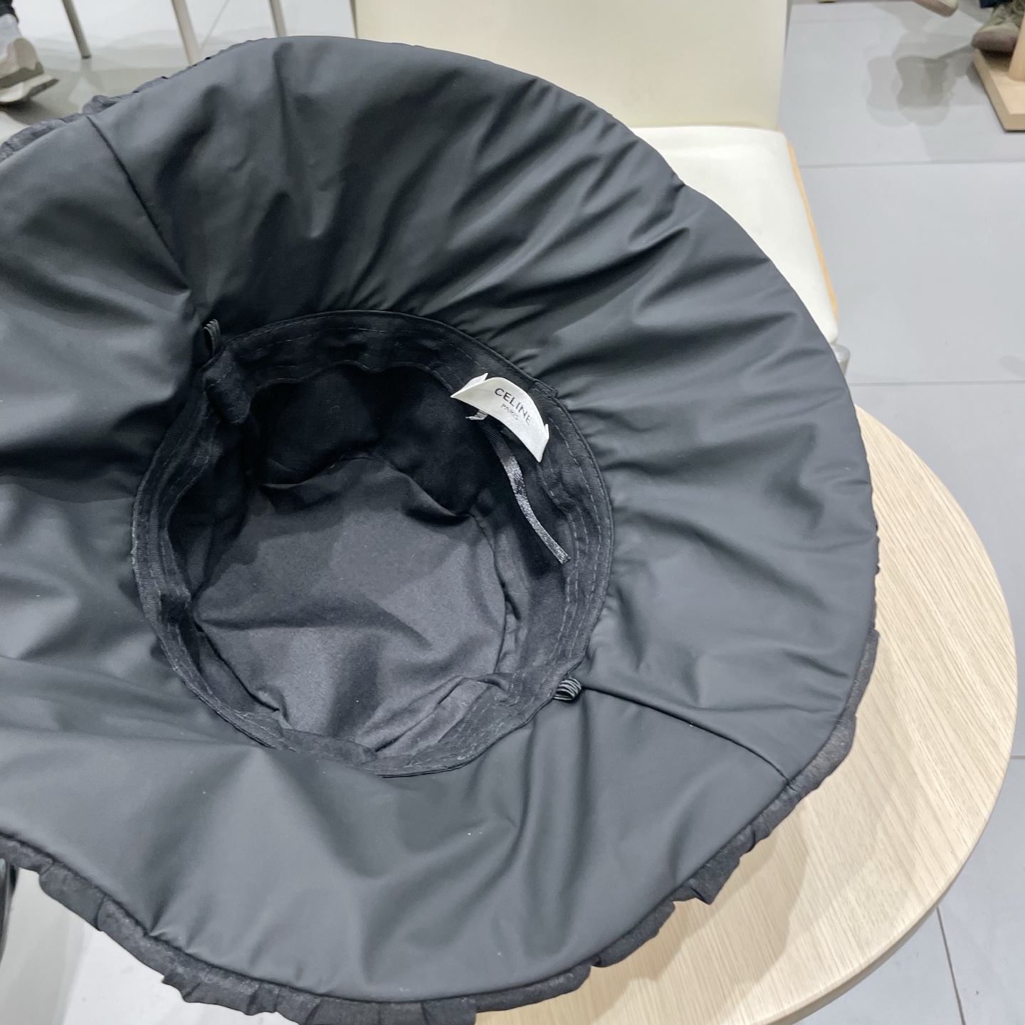  2025新款可折叠渔夫帽女珍珠链防晒盆帽出游显脸小淑女风遮阳帽潮