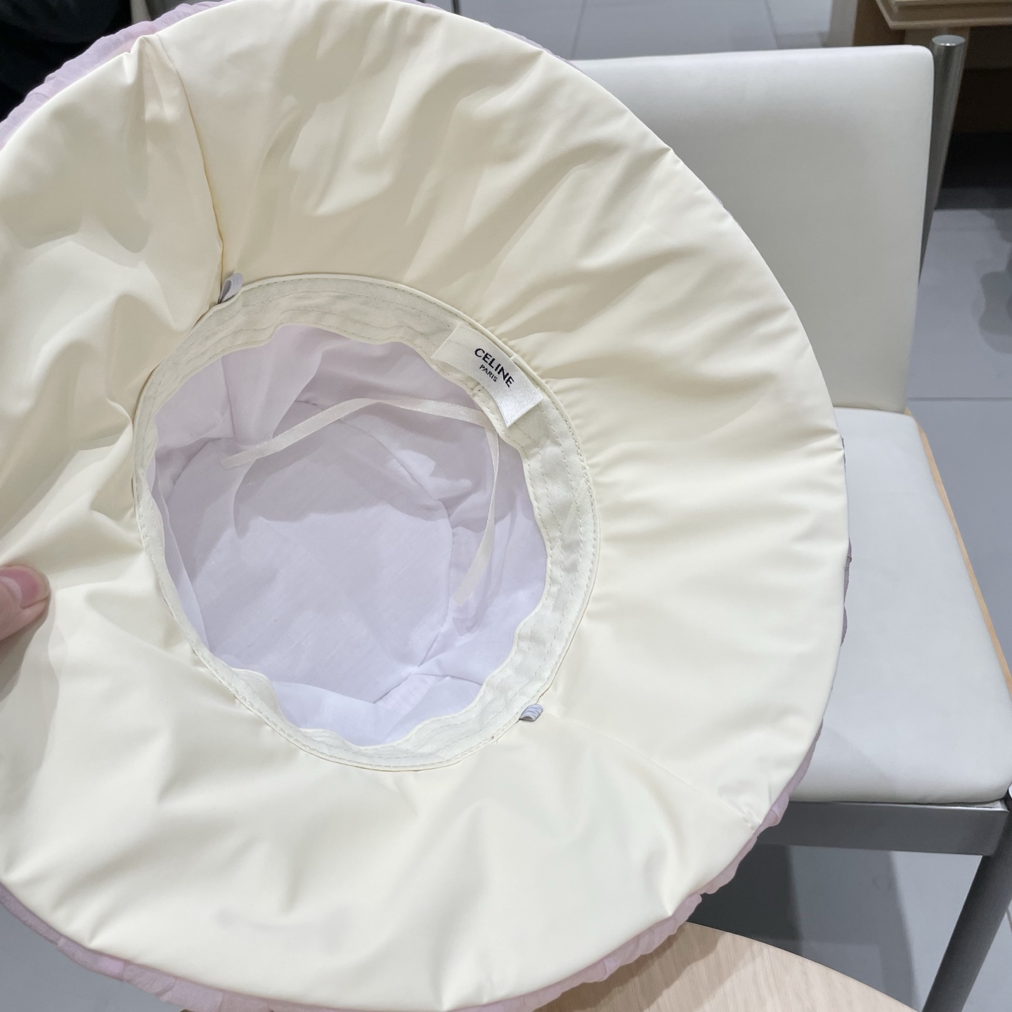  2025新款可折叠渔夫帽女珍珠链防晒盆帽出游显脸小淑女风遮阳帽潮