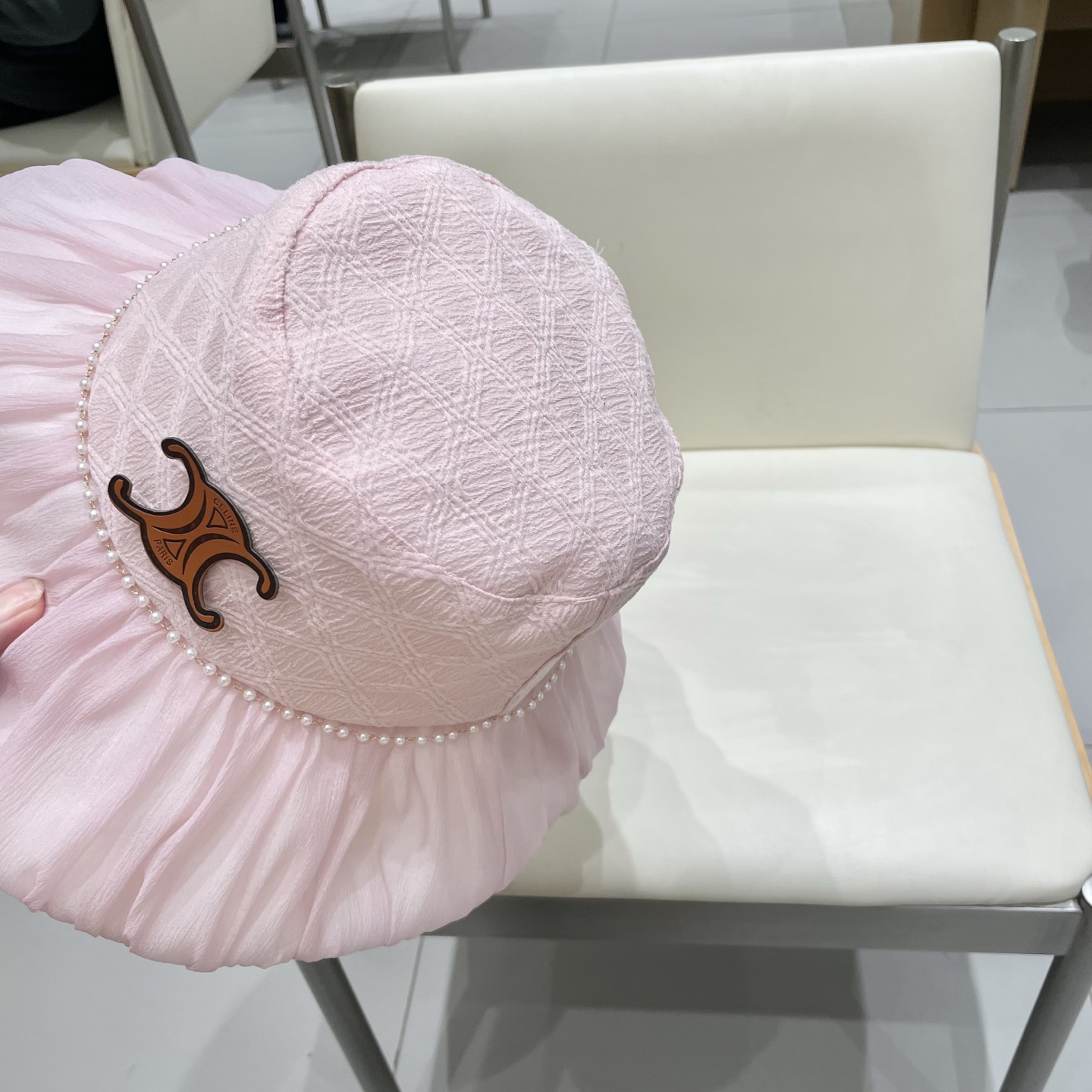  2025新款可折叠渔夫帽女珍珠链防晒盆帽出游显脸小淑女风遮阳帽潮