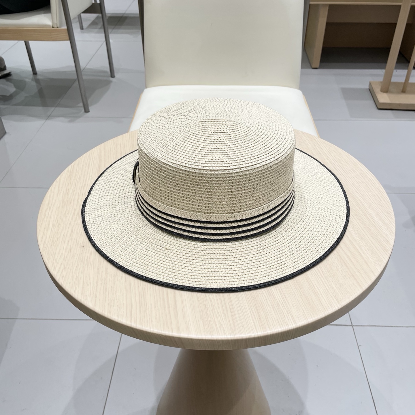 【PRADA普拉达】2025新款草帽，出街必备超好搭配，赶紧入手！