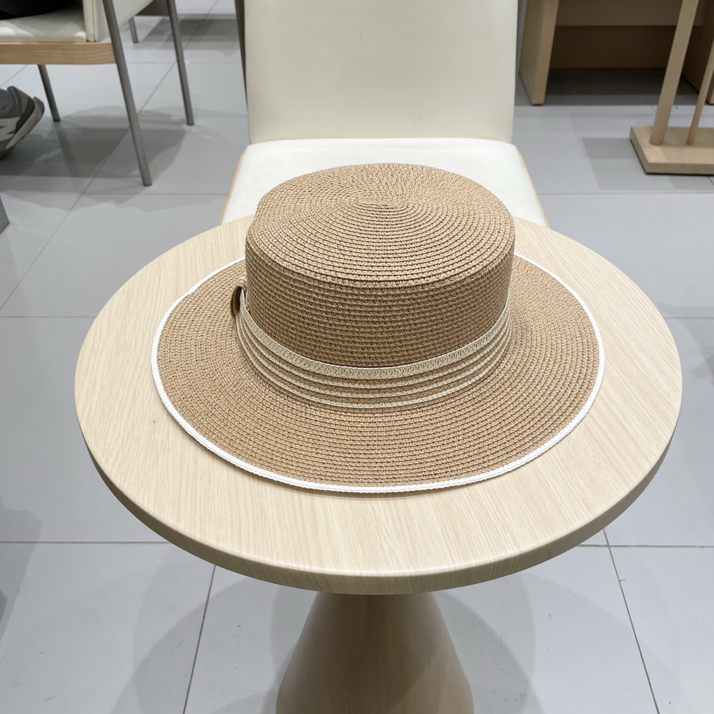 【PRADA普拉达】2025新款草帽，出街必备超好搭配，赶紧入手！