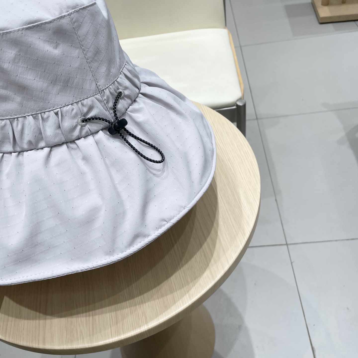   BALENCIAGA巴黎世家帽子女款春夏季大檐防晒遮阳帽时尚防紫外线太阳帽渔夫帽