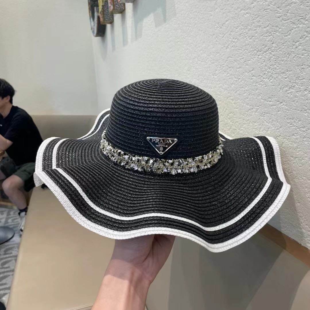 PRADA普拉达 2024新款荷叶边大沿礼帽盆帽草帽，出街必备超好搭配，有调节绳