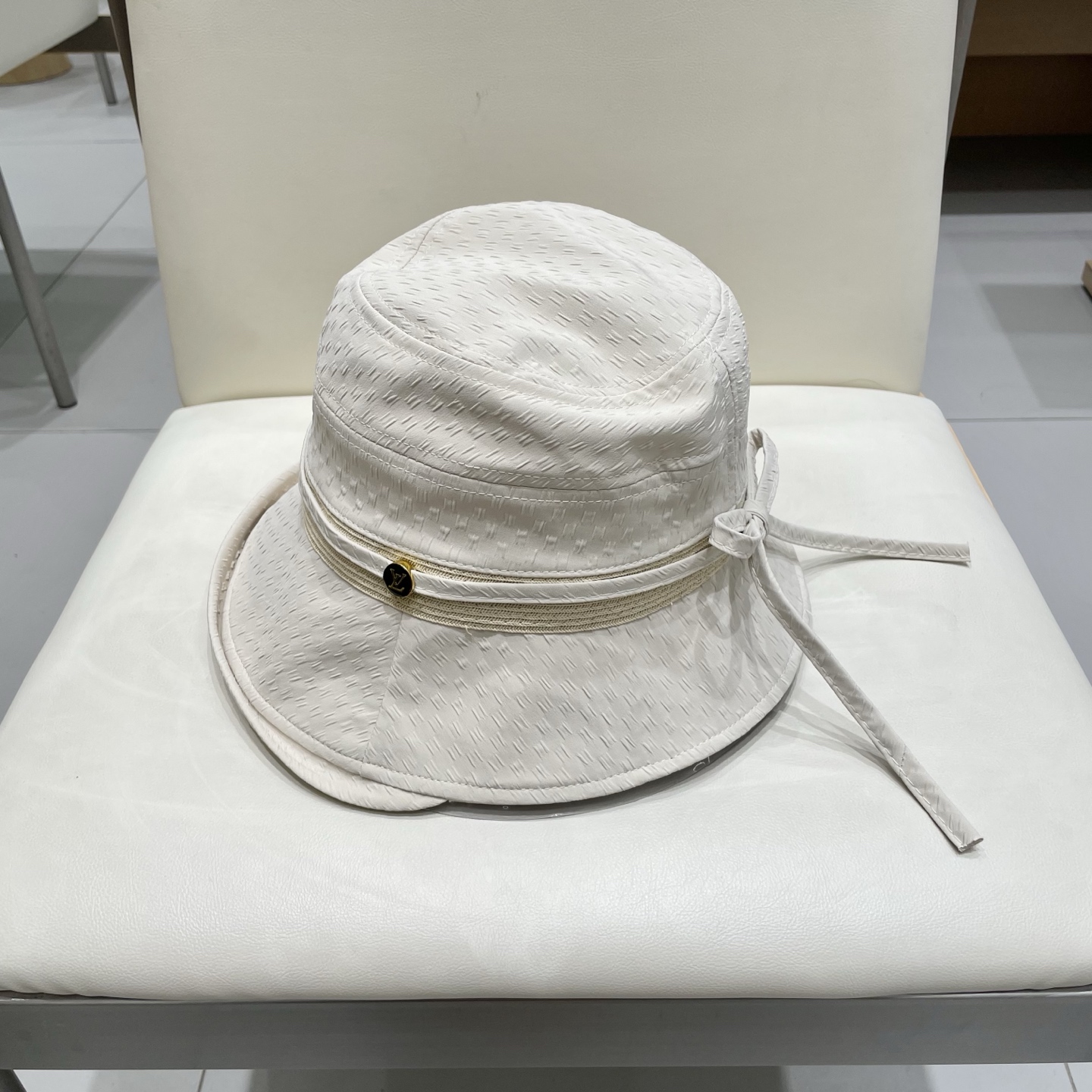   🧢路易威登棒球帽 LouisVuitton😍带蝴蝶结渔夫帽子女款新品百搭时尚盆帽显脸小可折叠遮阳帽