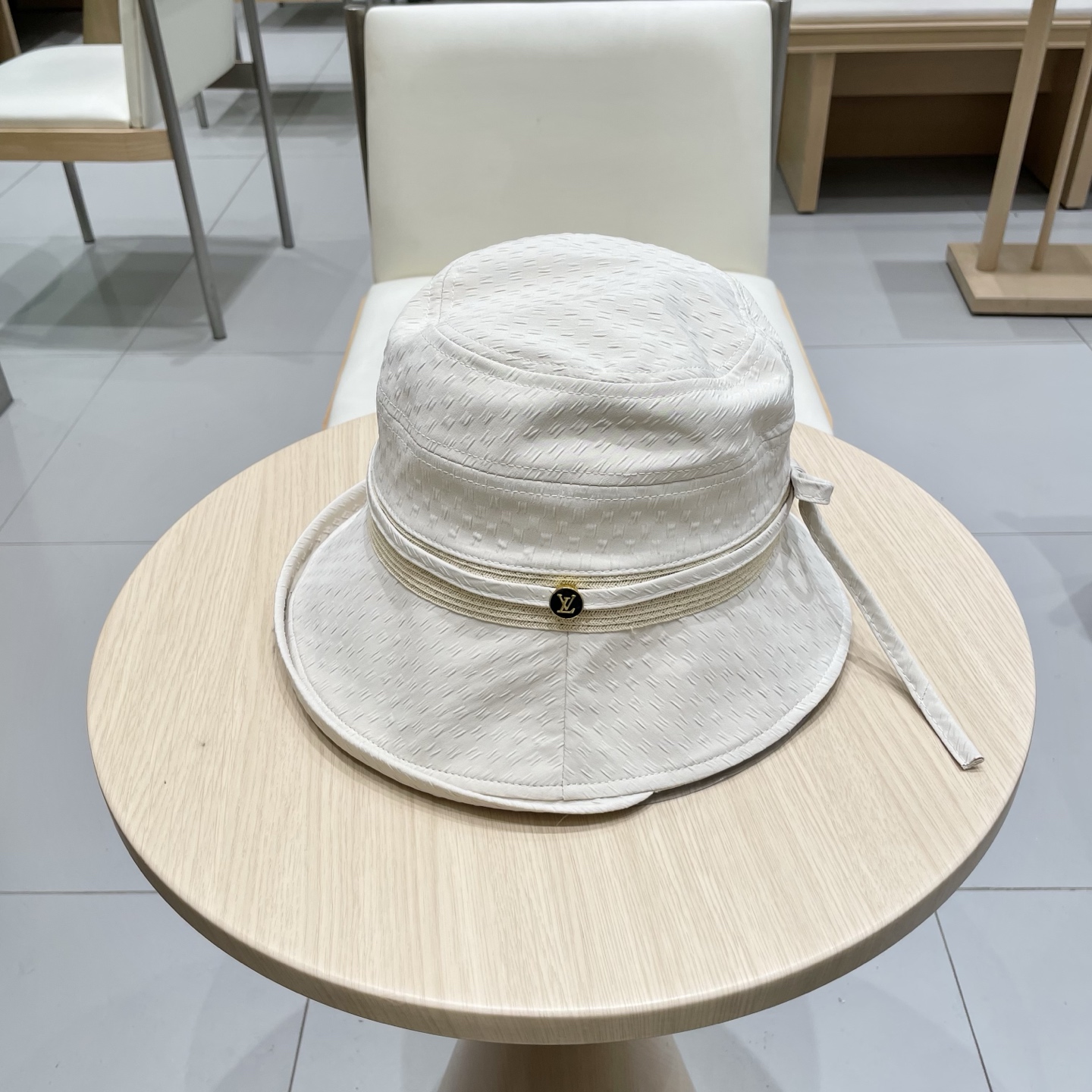   🧢路易威登棒球帽 LouisVuitton😍带蝴蝶结渔夫帽子女款新品百搭时尚盆帽显脸小可折叠遮阳帽