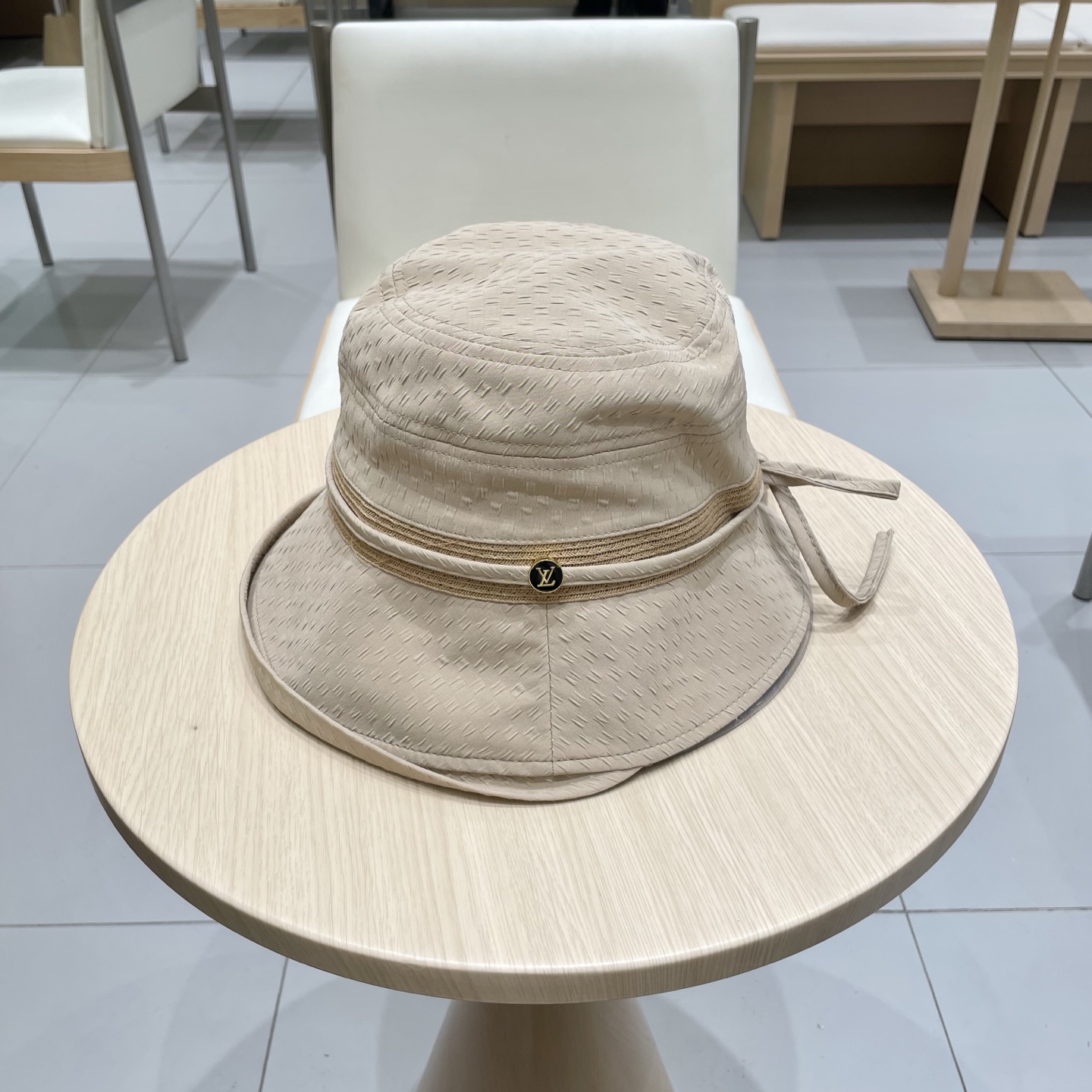 NO:344254,Louis Vuitton baseball cap Louis Vuitton fisherman hat with bow and women's new product versatile fashion basin hat showing face small foldable sun hat straw hat fisherman hat baseball cap, hat, louis vuitton, louis vuitton, espadrilles, hats路易威登棒球帽 LouisVuitton带蝴蝶结渔夫帽子女款新品百搭时尚盆帽显脸小可折叠遮阳帽帽子草帽渔夫帽棒球帽,帽子,louis vuitton,louis vuitton,espadrilles,hats,hat