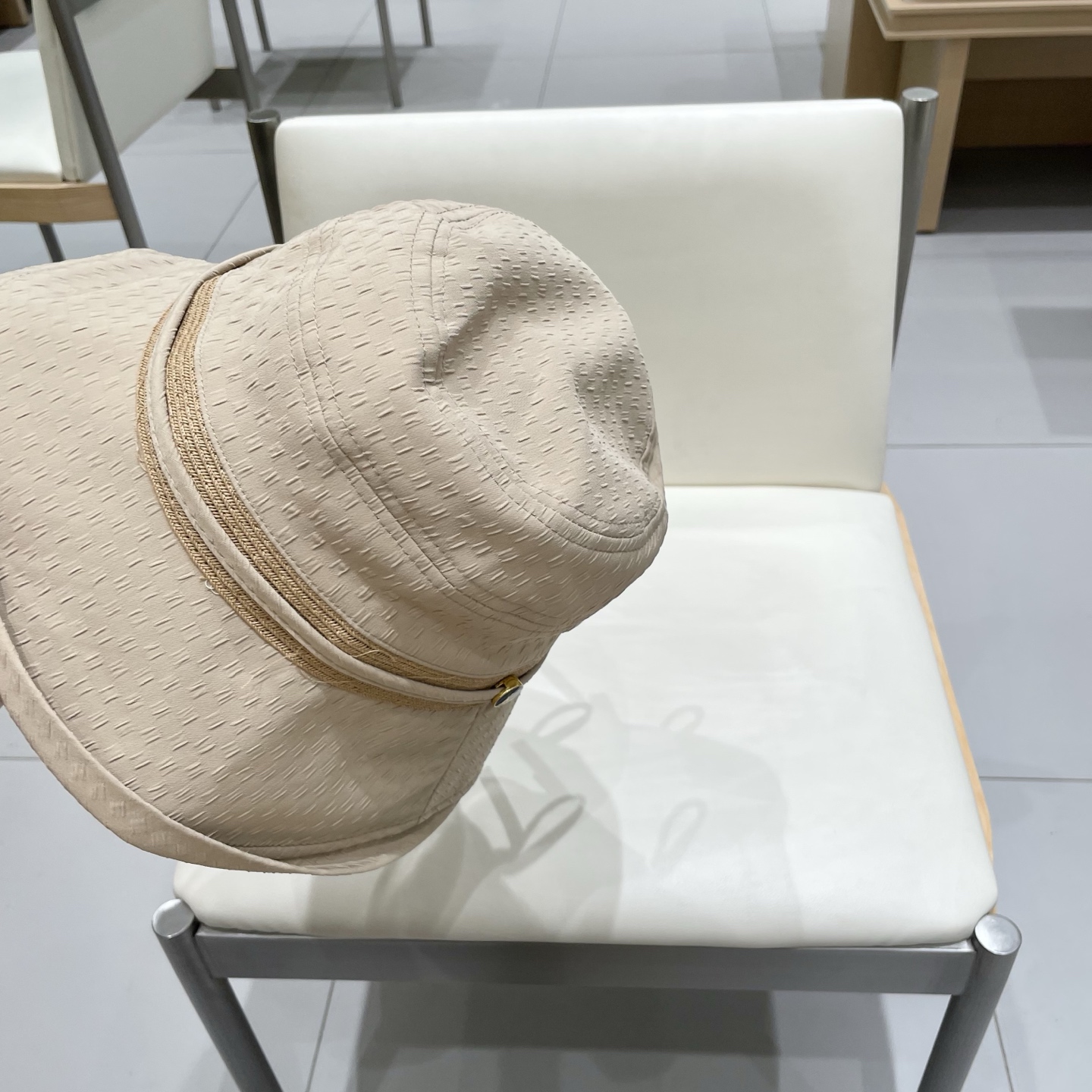   🧢路易威登棒球帽 LouisVuitton😍带蝴蝶结渔夫帽子女款新品百搭时尚盆帽显脸小可折叠遮阳帽