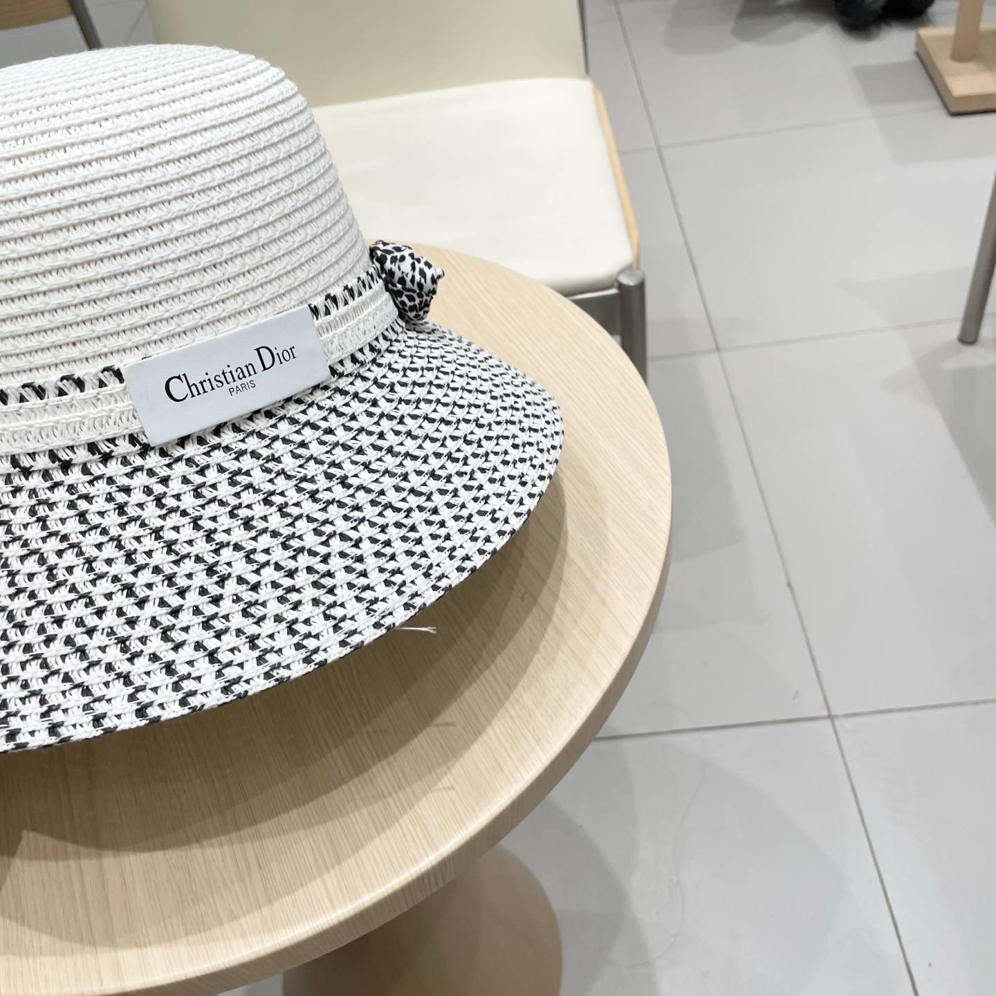  DIOR迪奥赫本风草帽女拼色渔夫帽女士夏季防晒帽草编透气遮阳帽子夏天凉帽