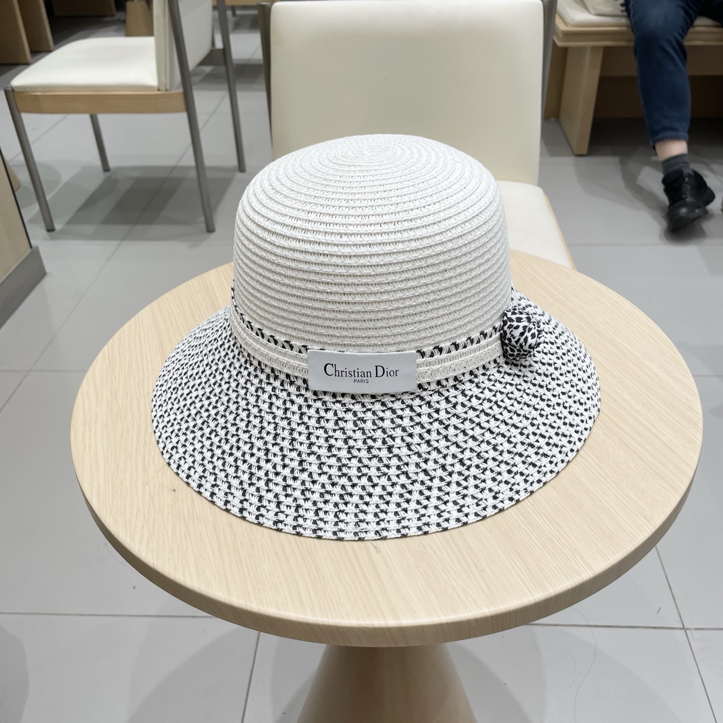 NO:220819,DIOR Dior Hepburn Straw Hat Women Color Block Fisherman Hat Women Summer Sunscreen Hat Straw Braided Breathable Sun Hat Summer Cool Hat Fisherman Hat Baseball Hat Knitted Hats, Hats, Dior, Dior, espadrilles, espadrilles, hats19860909DIOR迪奥赫本风草帽女拼色渔夫帽女士夏季防晒帽草编透气遮阳帽子夏天凉帽帽子渔夫帽棒球帽针织帽,帽子,dior,dior,espadrilles,espadrilles,hats,hat