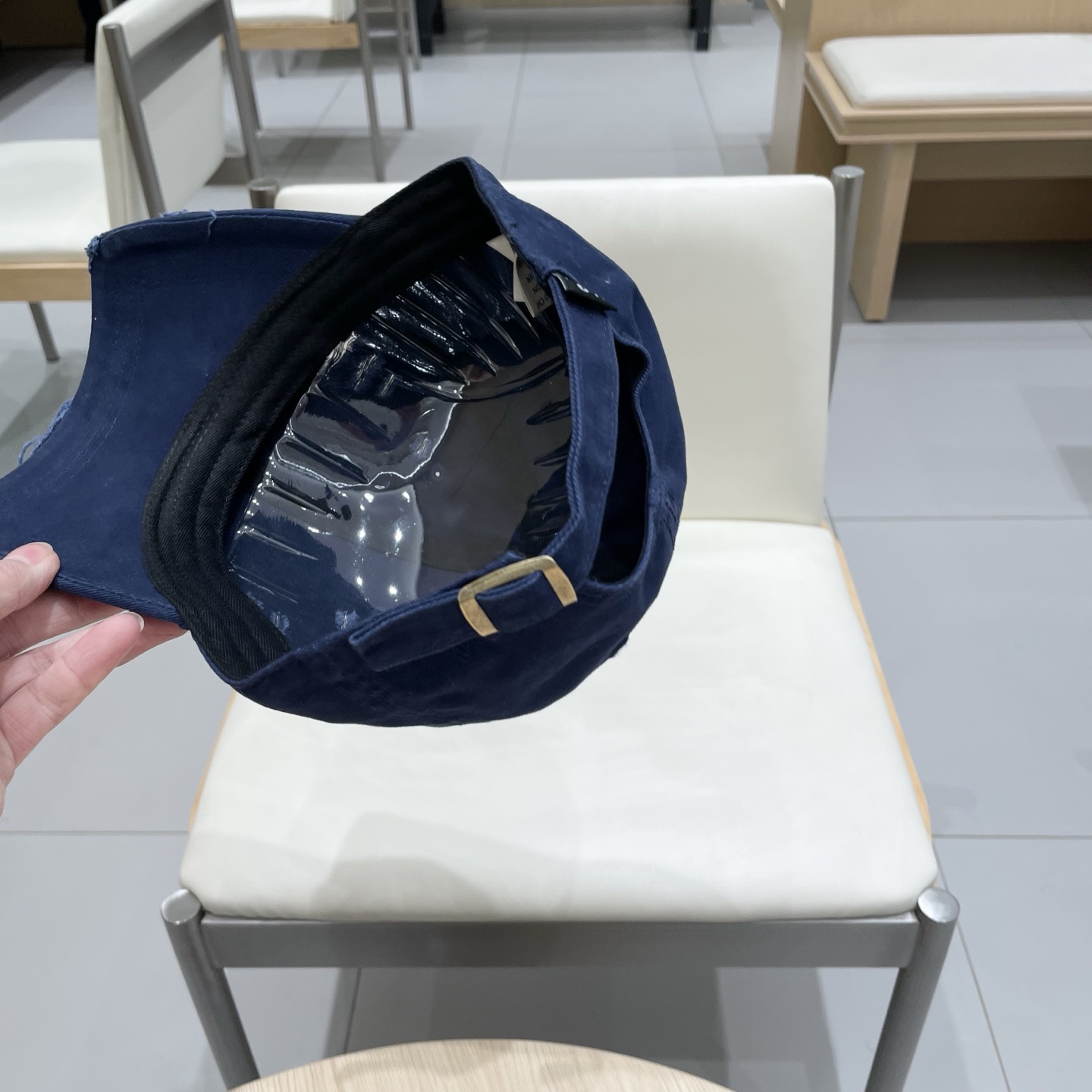   蒙口MONCLER新款棒球帽，时尚炸街单品，风格很OK，网红.时尚博主的最爱！高品质舒适透气，凹造型