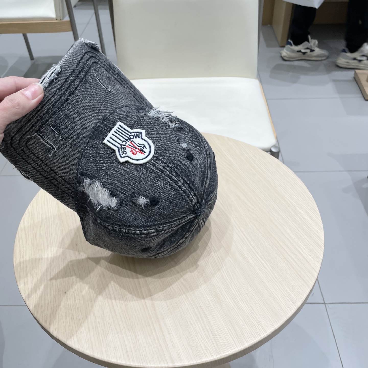   蒙口MONCLER新款棒球帽，时尚炸街单品，风格很OK，网红.时尚博主的最爱！高品质舒适透气，凹造型