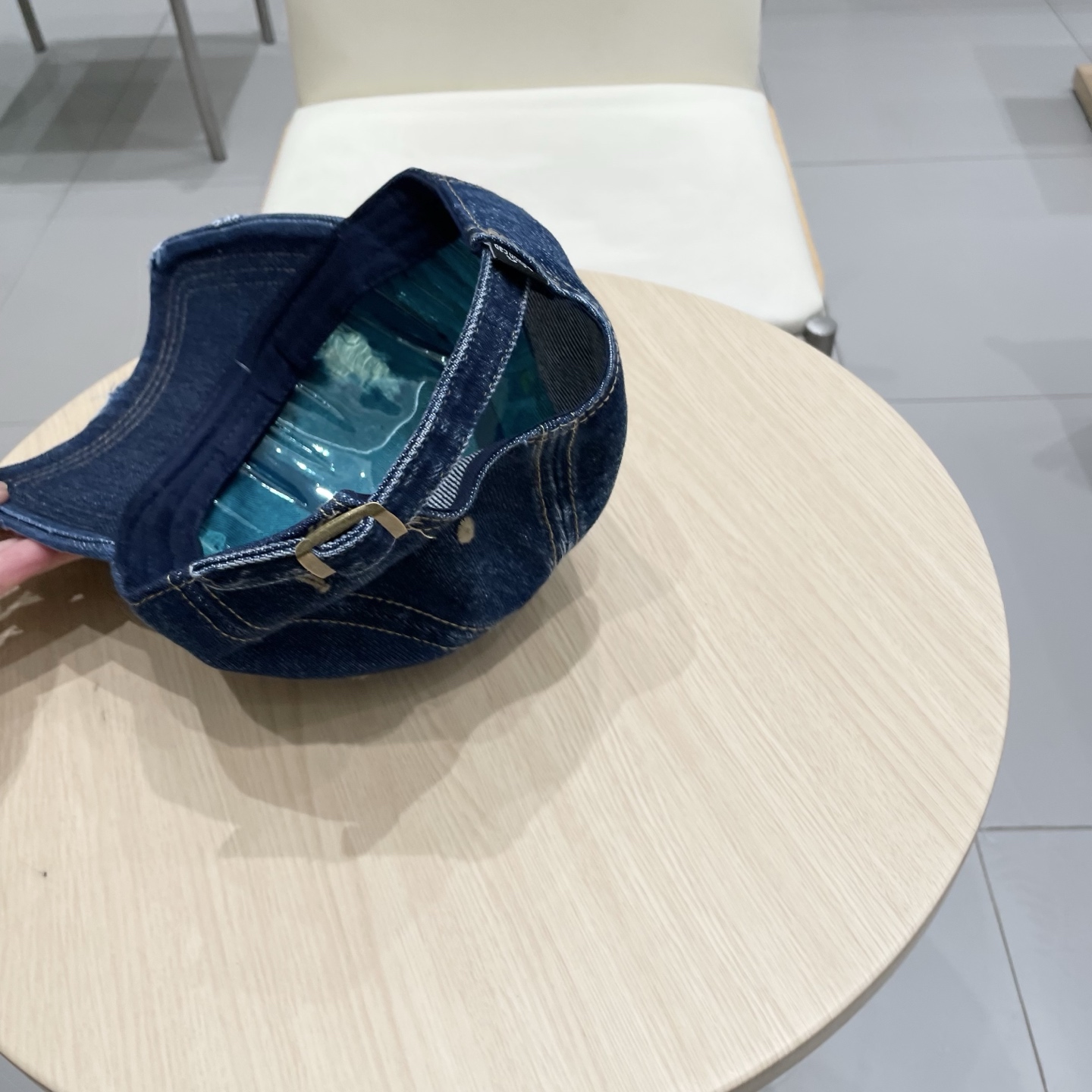   蒙口MONCLER新款棒球帽，时尚炸街单品，风格很OK，网红.时尚博主的最爱！高品质舒适透气，凹造型