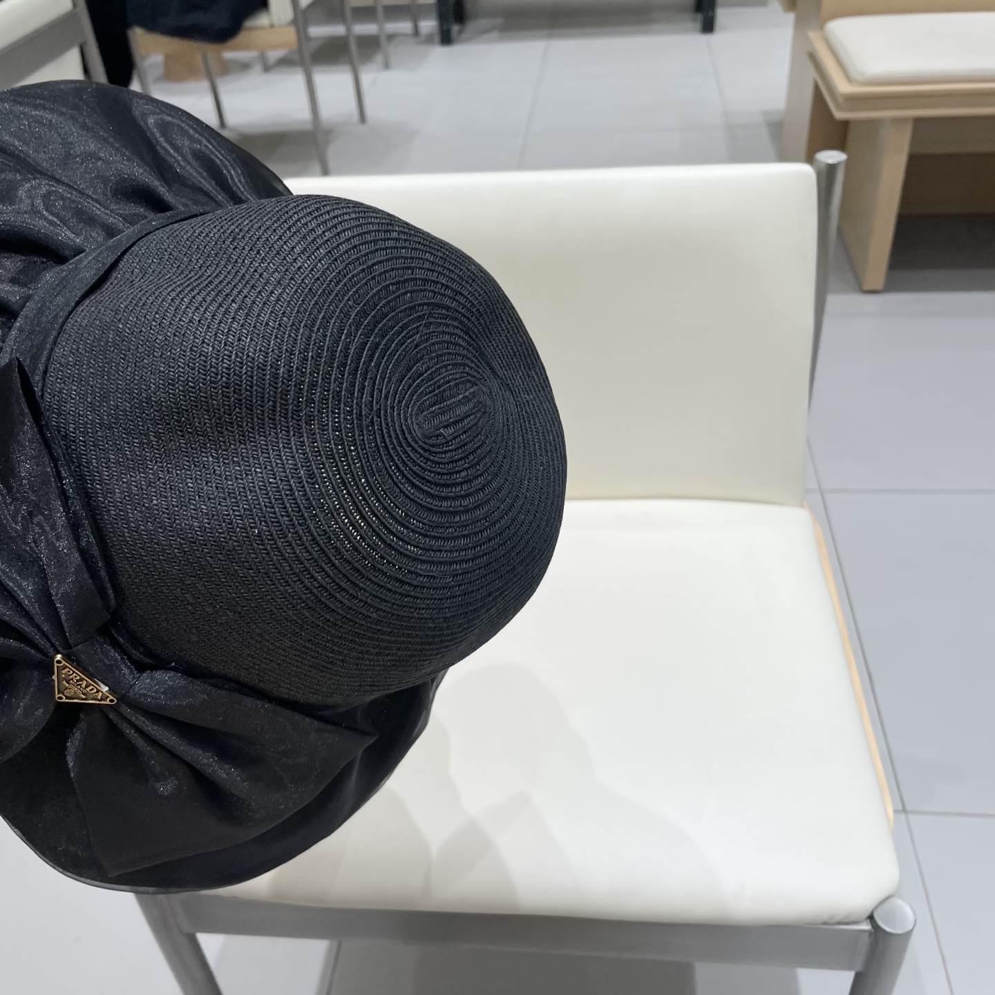  Prada普拉达夏季防晒帽女子2025新款出游防紫外线大檐遮阳脸蝴蝶结太阳渔夫帽