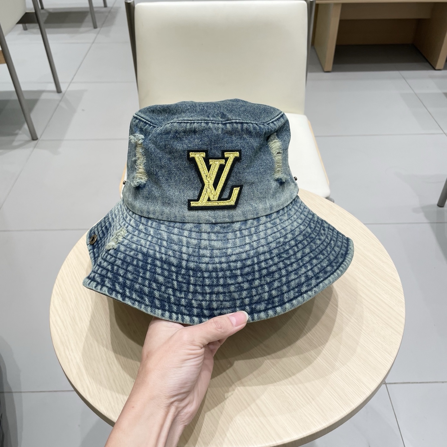   🧢路易威登棒球帽 LouisVuitton😍西部牛仔复古破洞登山帽子女春夏钓鱼遮阳防晒韩版个性百搭渔