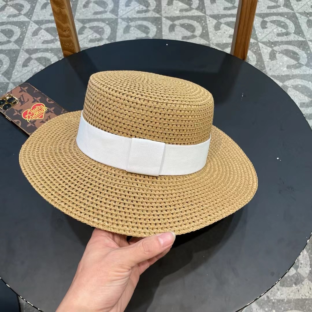  【PRADA普拉达】新款大牌织带镂空平顶草帽，出街必备超好搭配，赶紧入手！