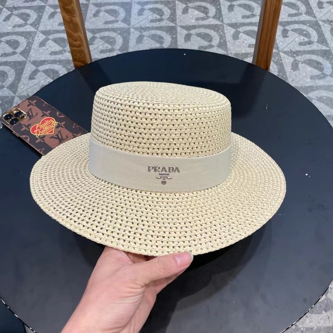 NO:346318,[PRADA] New big-brand webbing hollow flat top straw hat, a must-have match when going out, so buy it now!  Hat Straw Hat Fisherman Hat Baseball Hat, Hats, Prada, Prada, espadrilles, hats【PRADA普拉达】新款大牌织带镂空平顶草帽,出街必备超好搭配,赶紧入手！帽子草帽渔夫帽棒球帽,帽子,prada,prada,espadrilles,hats,hat