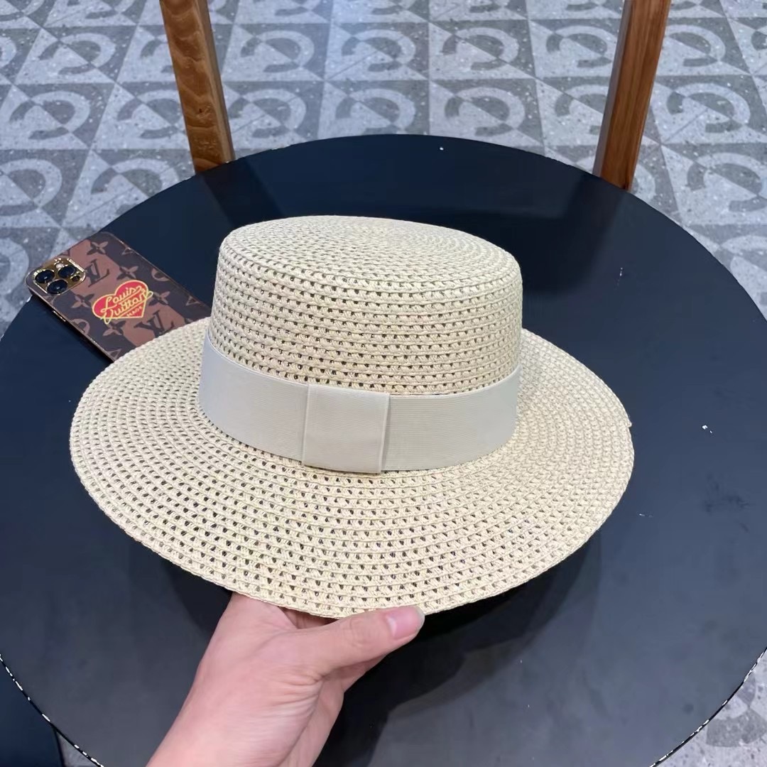  【PRADA普拉达】新款大牌织带镂空平顶草帽，出街必备超好搭配，赶紧入手！
