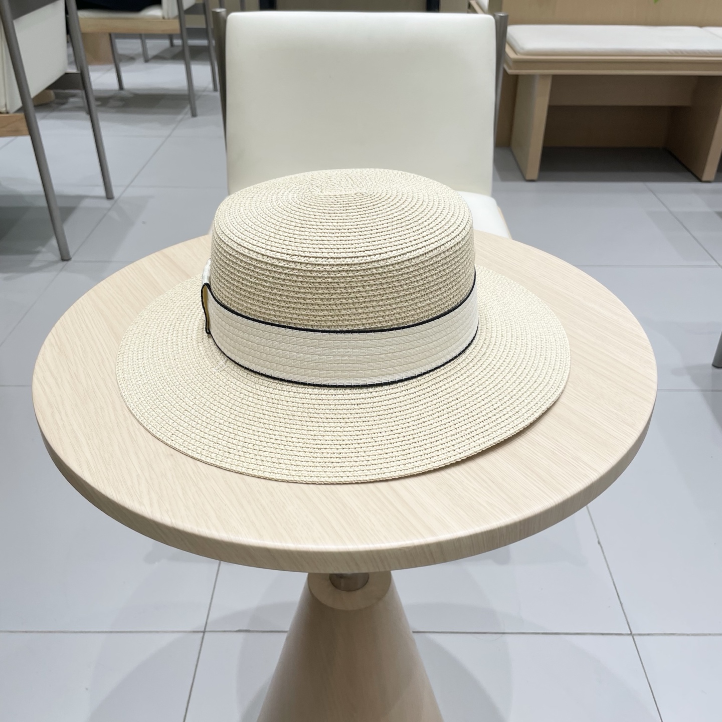  塞琳celien新款草帽，平顶草帽礼帽，头围57cm