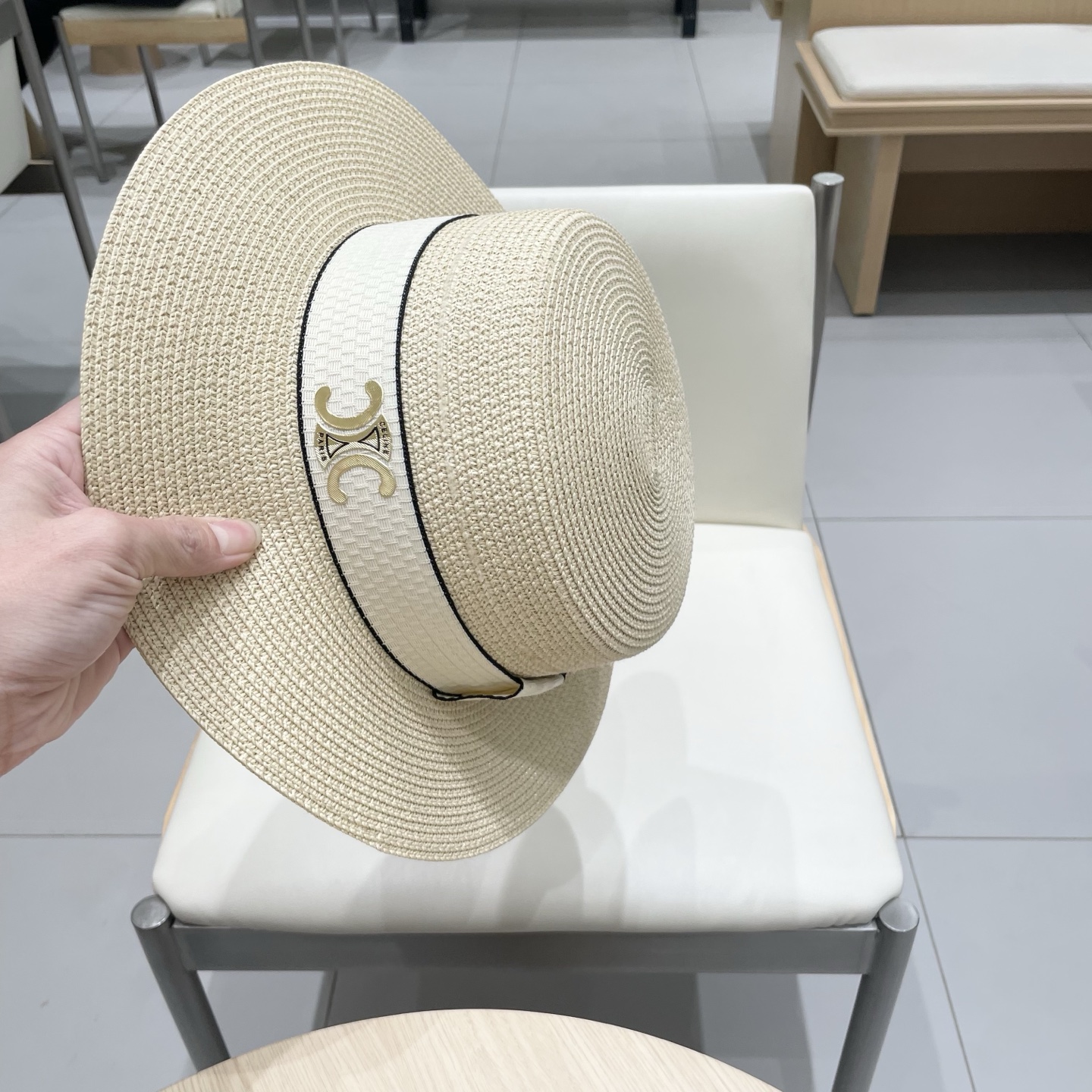  塞琳celien新款草帽，平顶草帽礼帽，头围57cm