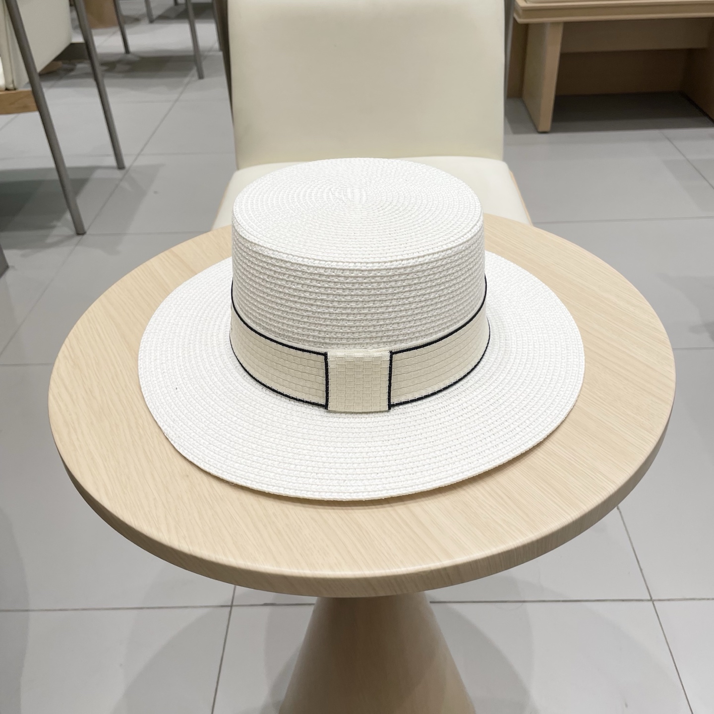  塞琳celien新款草帽，平顶草帽礼帽，头围57cm