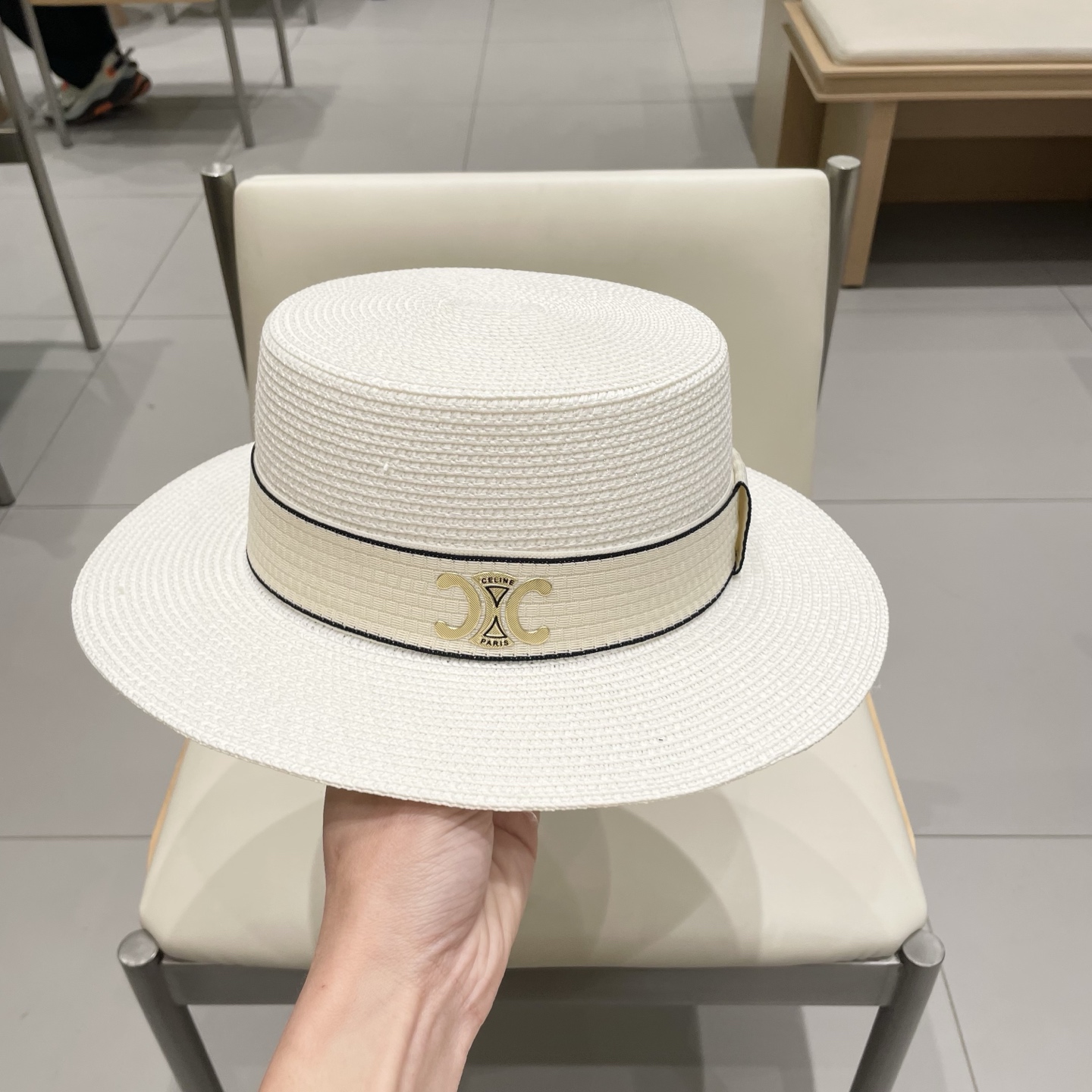  塞琳celien新款草帽，平顶草帽礼帽，头围57cm