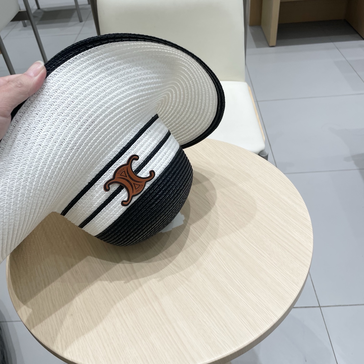  塞琳celien新款草帽，沙滩帽礼帽，头围57cm