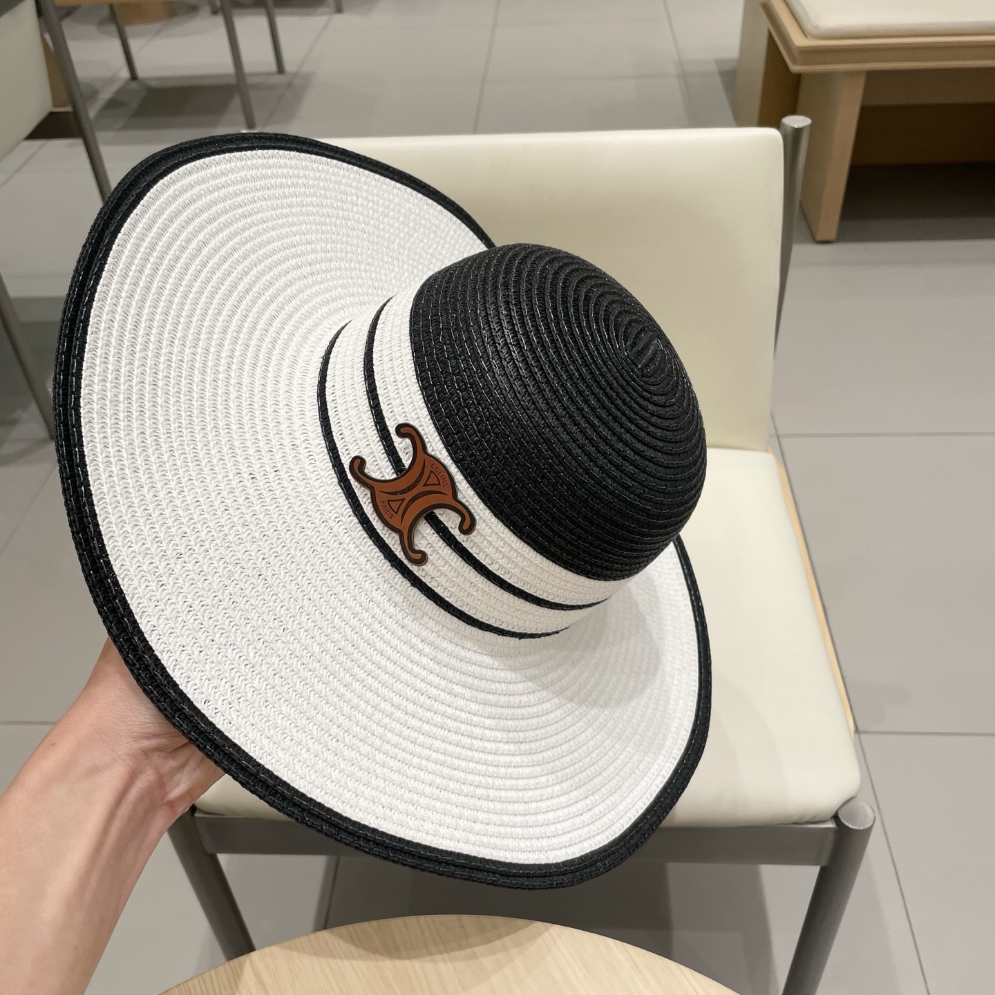  塞琳celien新款草帽，沙滩帽礼帽，头围57cm