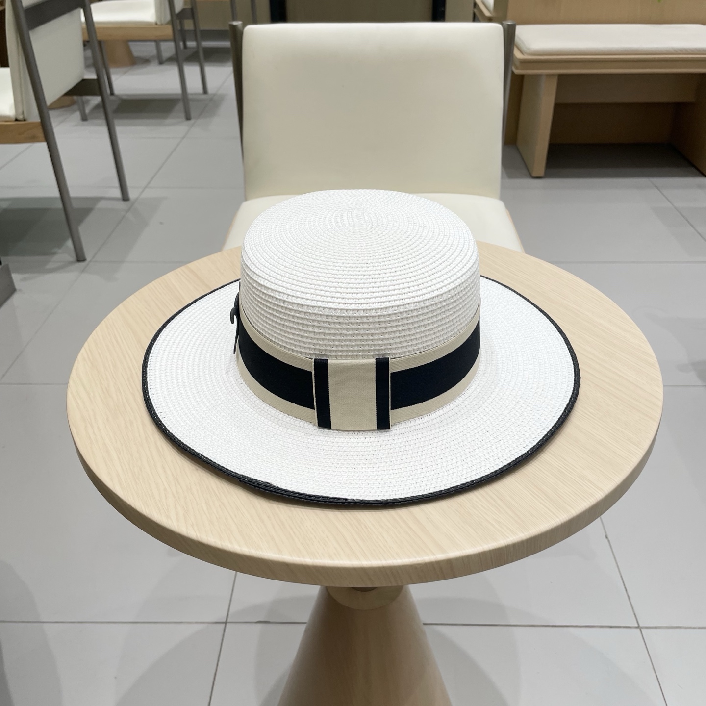  塞琳celien新款草帽，平顶礼帽，头围57cm