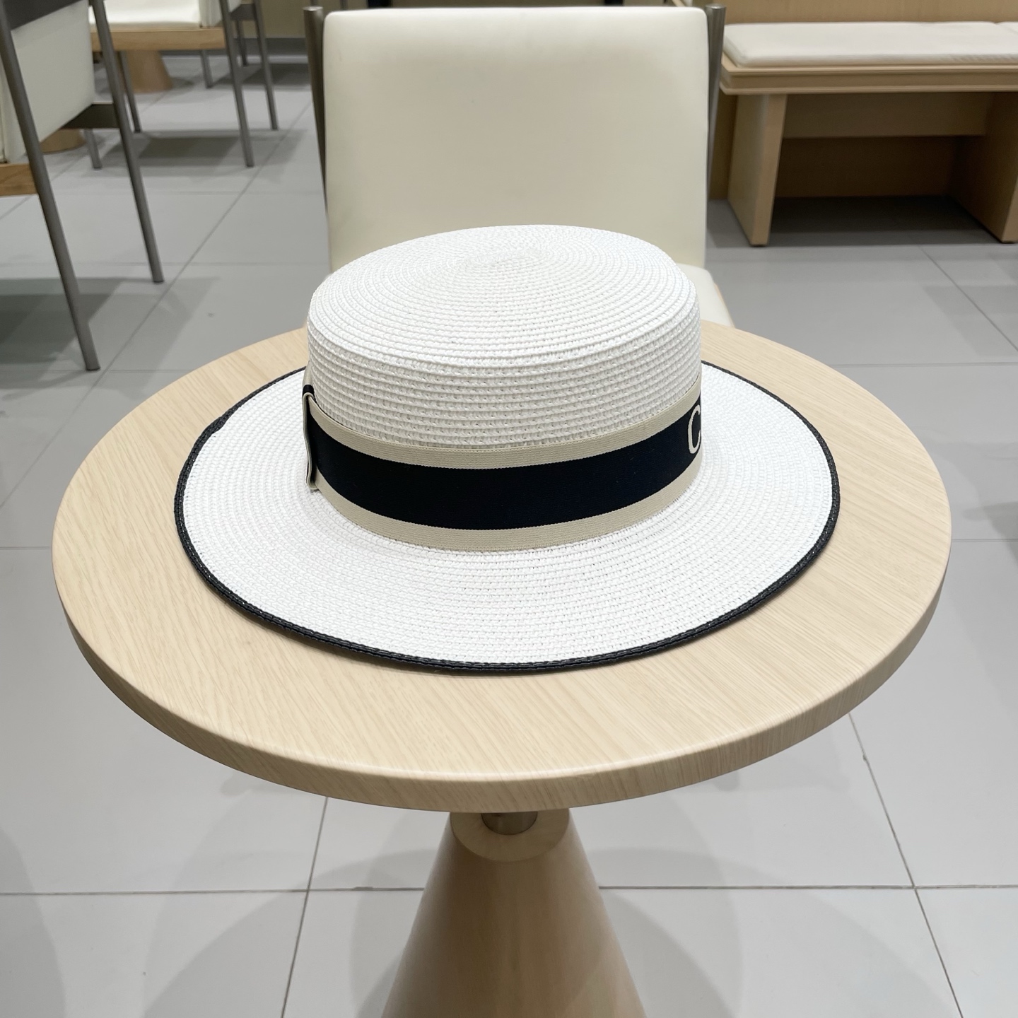  塞琳celien新款草帽，平顶礼帽，头围57cm