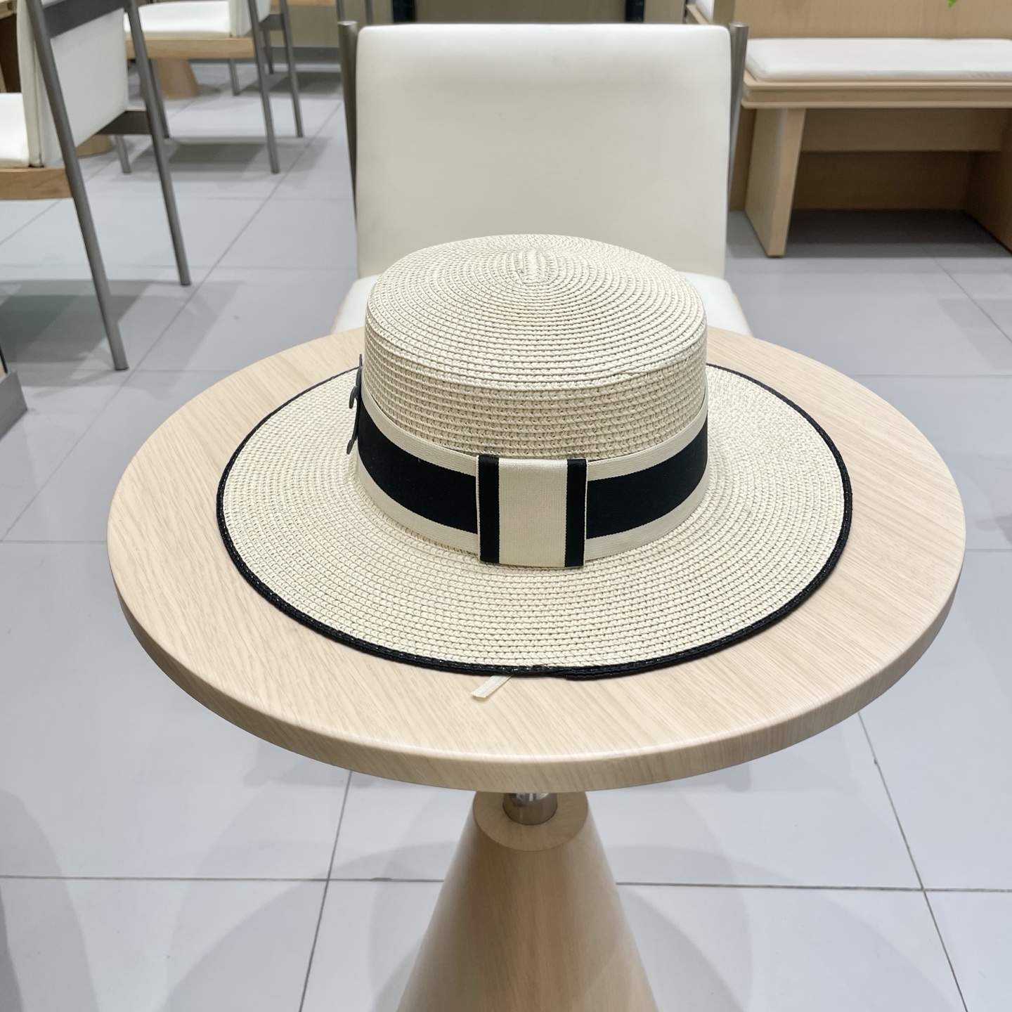  塞琳celien新款草帽，平顶礼帽，头围57cm