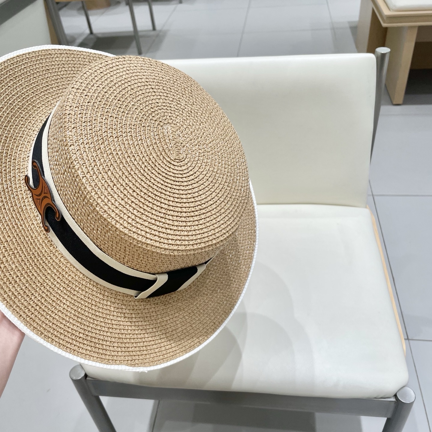  塞琳celien新款草帽，平顶礼帽，头围57cm