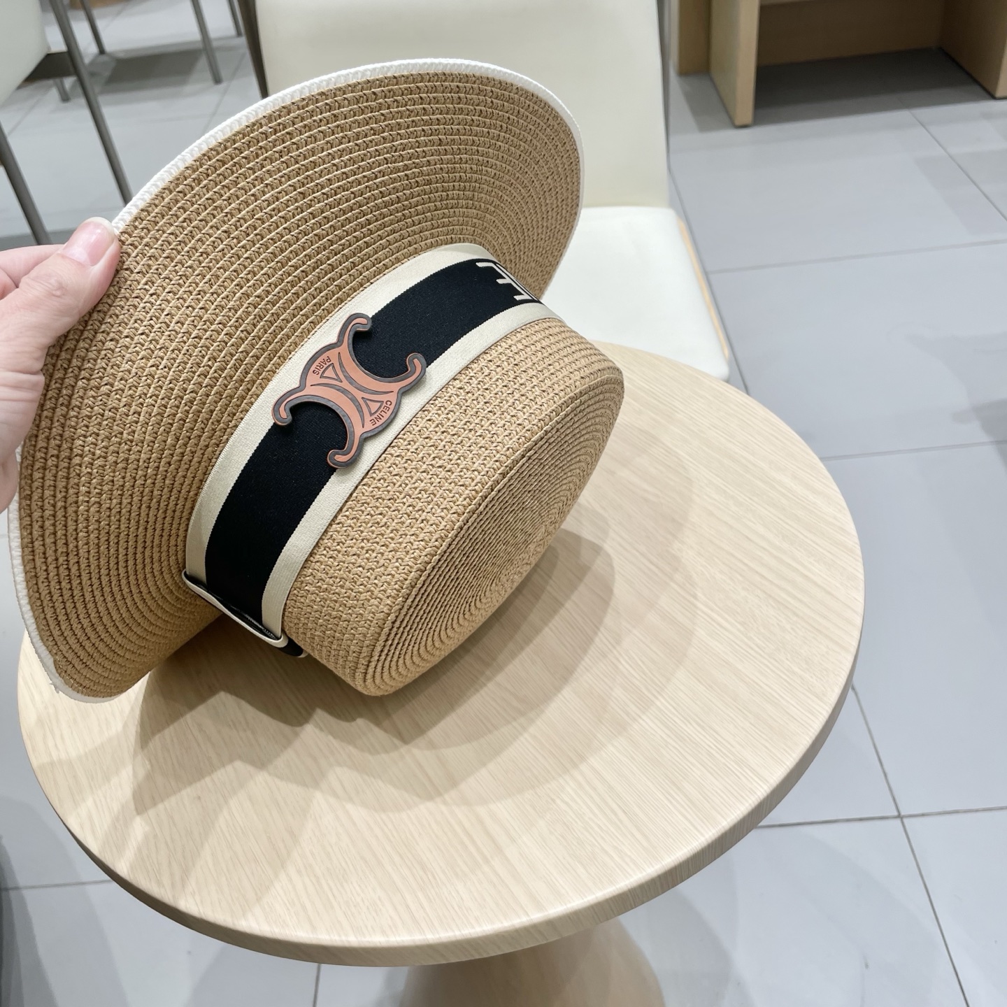  塞琳celien新款草帽，平顶礼帽，头围57cm