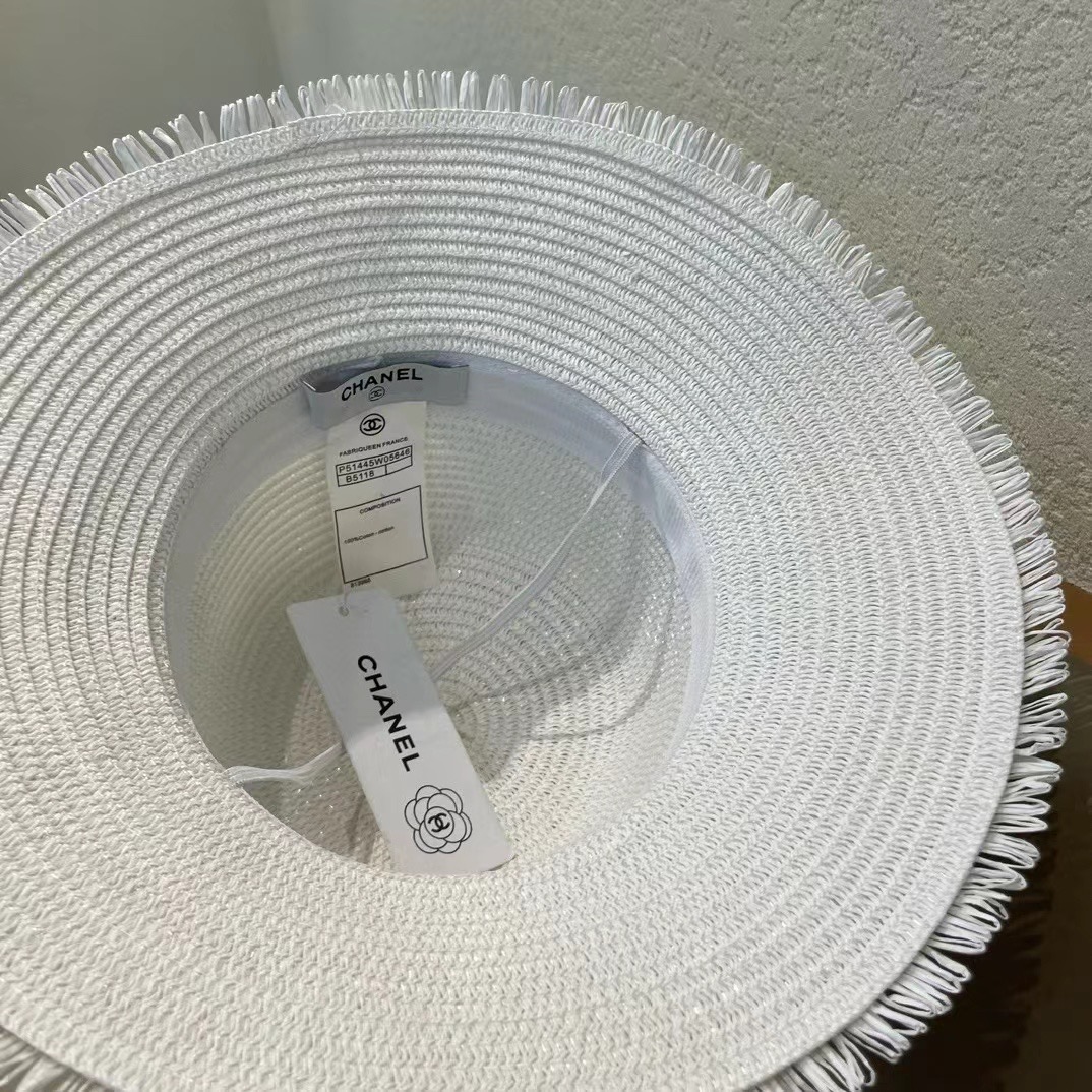 【CHANEL香奈儿】新款大牌小香风流苏盆帽草帽 夏天海边首选～新款材质编织而成～质感满分💯