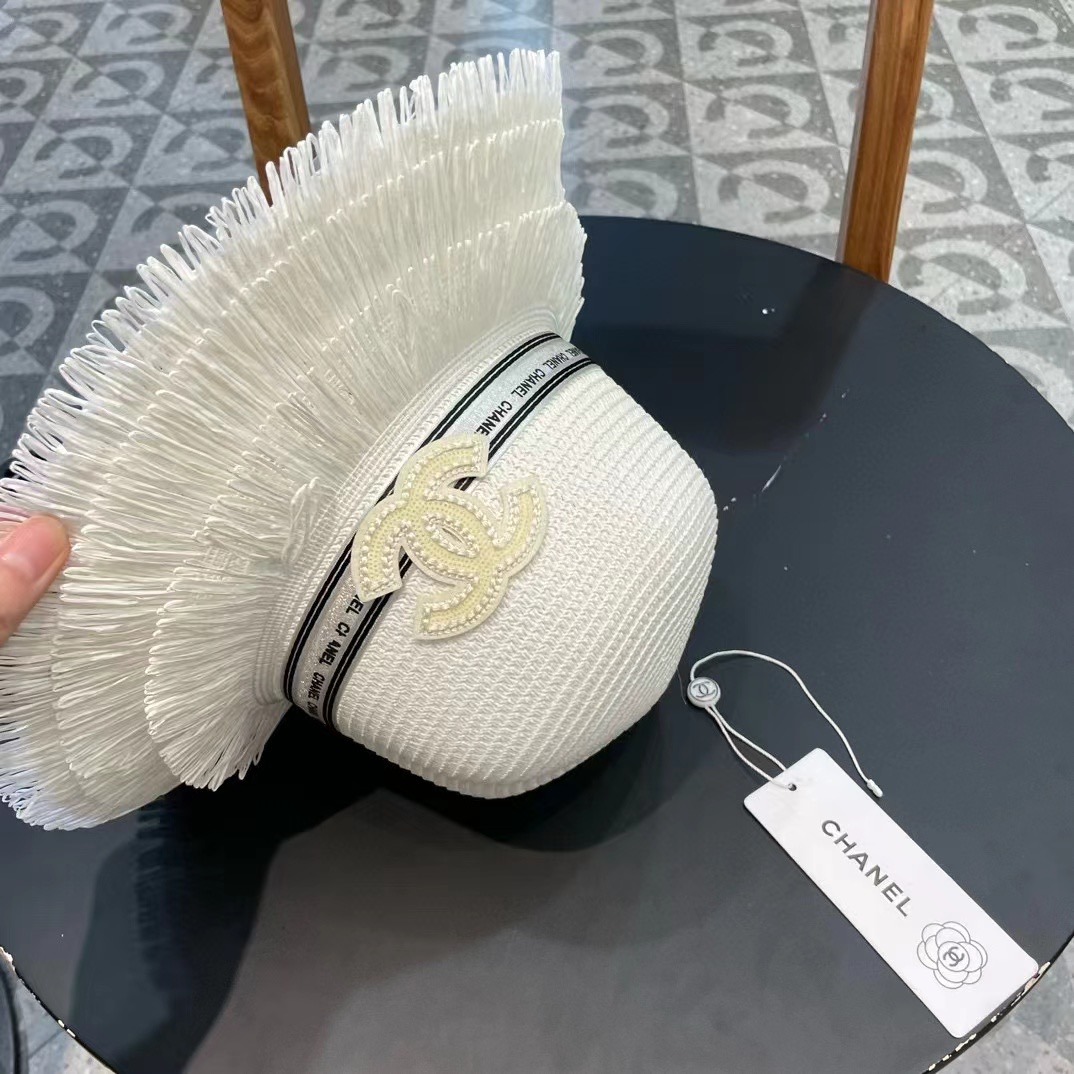 【CHANEL香奈儿】新款大牌小香风流苏盆帽草帽 夏天海边首选～新款材质编织而成～质感满分💯