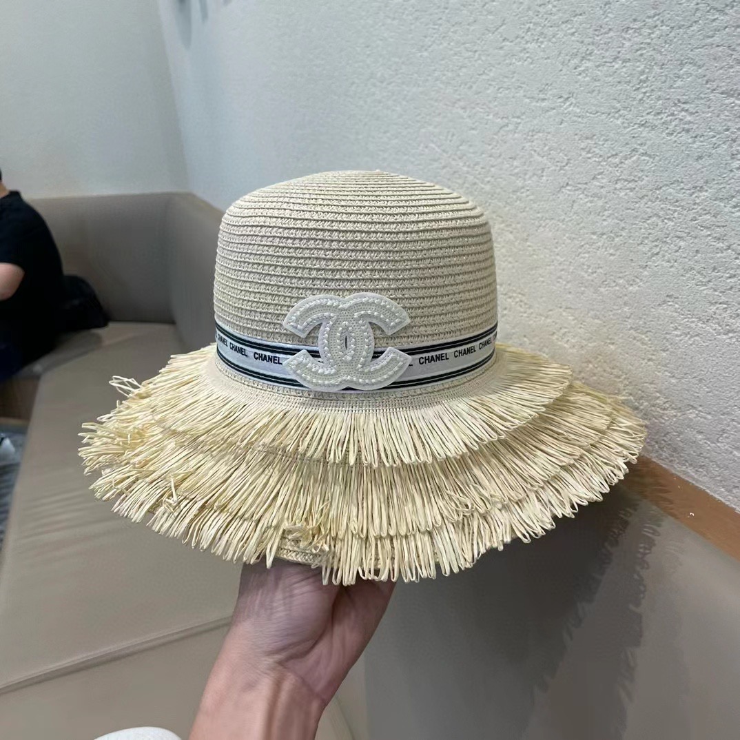 【CHANEL香奈儿】新款大牌小香风流苏盆帽草帽 夏天海边首选～新款材质编织而成～质感满分💯