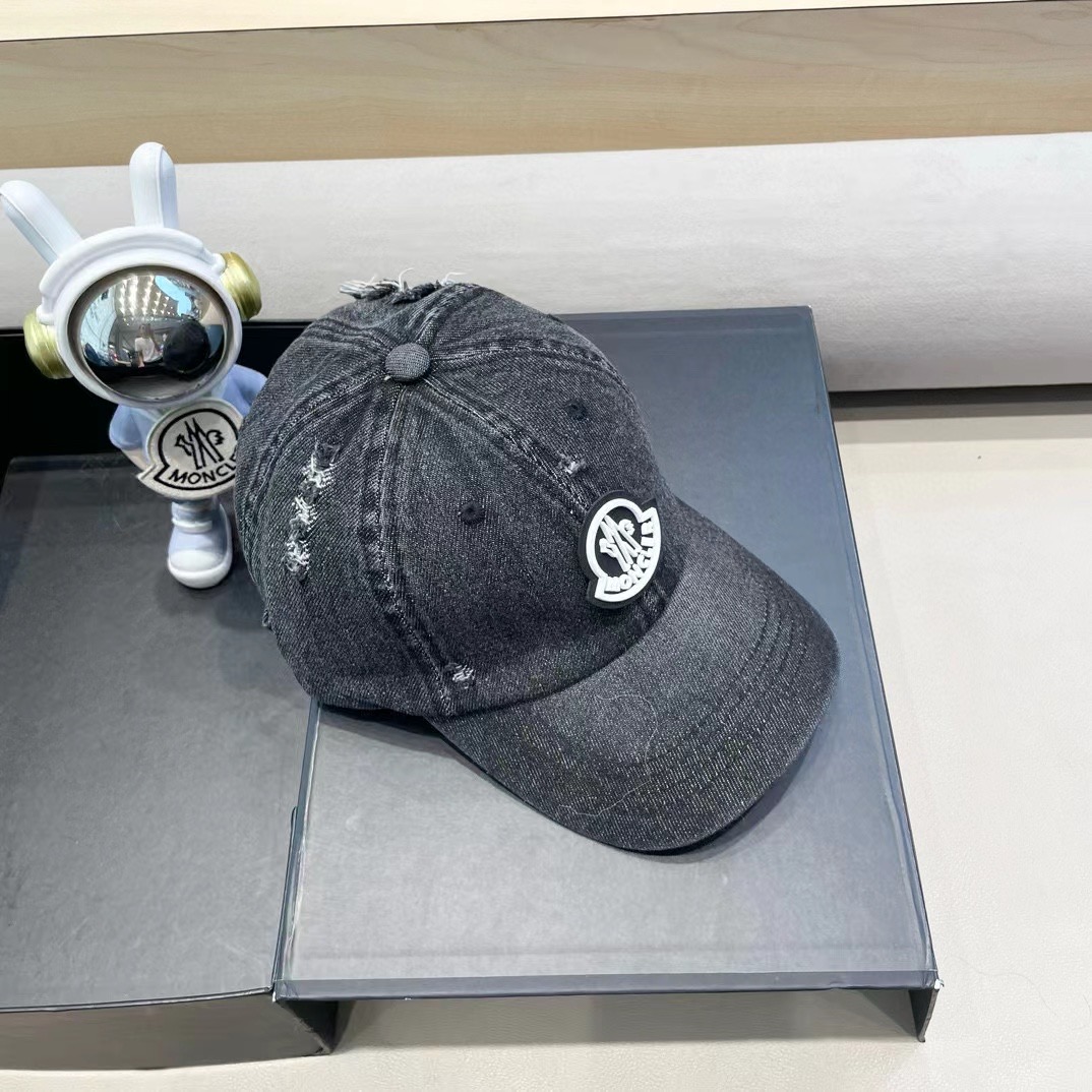 蒙口洗水做牛仔旧棒球帽火爆款技术升级，洗水做破的牛仔风街头风十足更符合现在时尚小哥哥小姐姐的style，