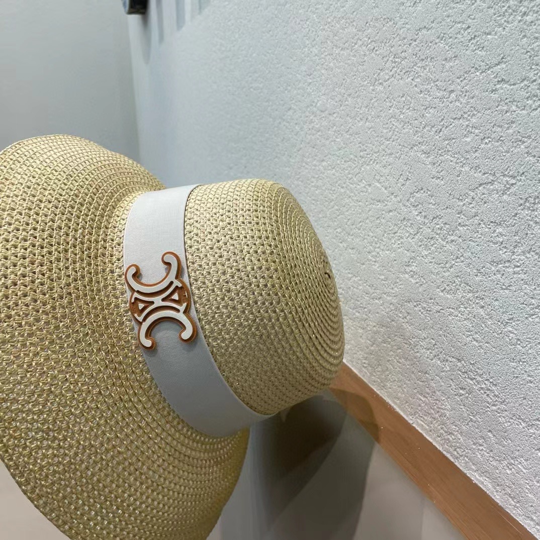 celine赛琳新款镂空草帽，可折叠，轻盈百搭，头围57cm