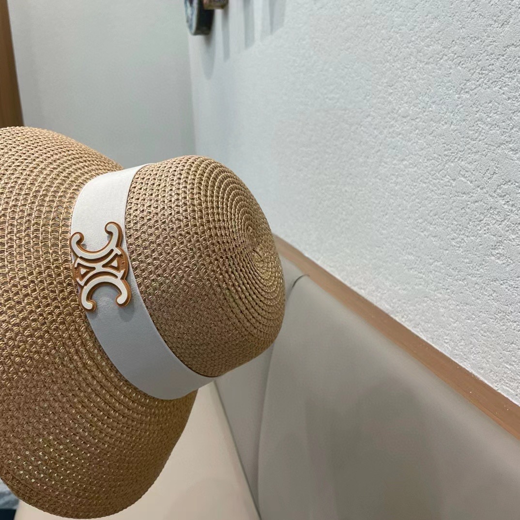 celine赛琳新款镂空草帽，可折叠，轻盈百搭，头围57cm
